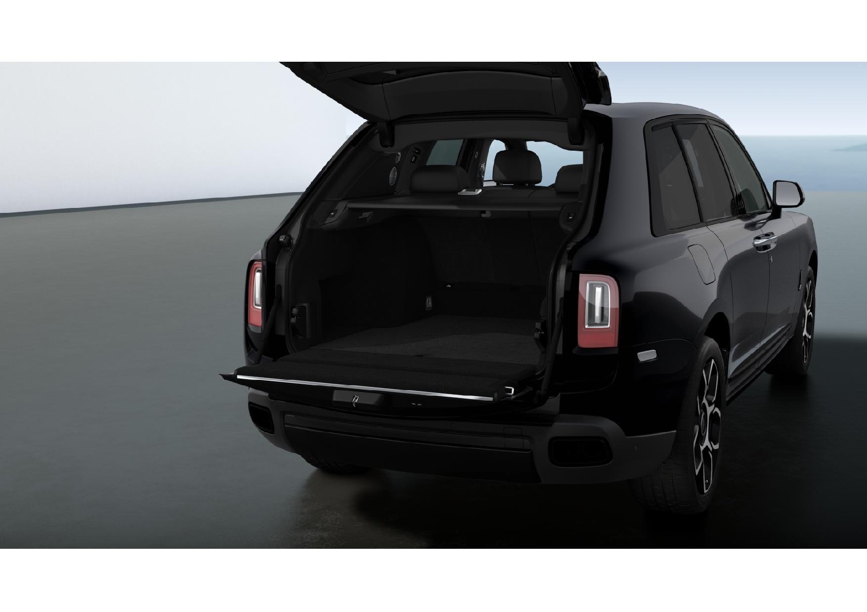 New-2023-Rolls-Royce-Black-Badge-Cullinan