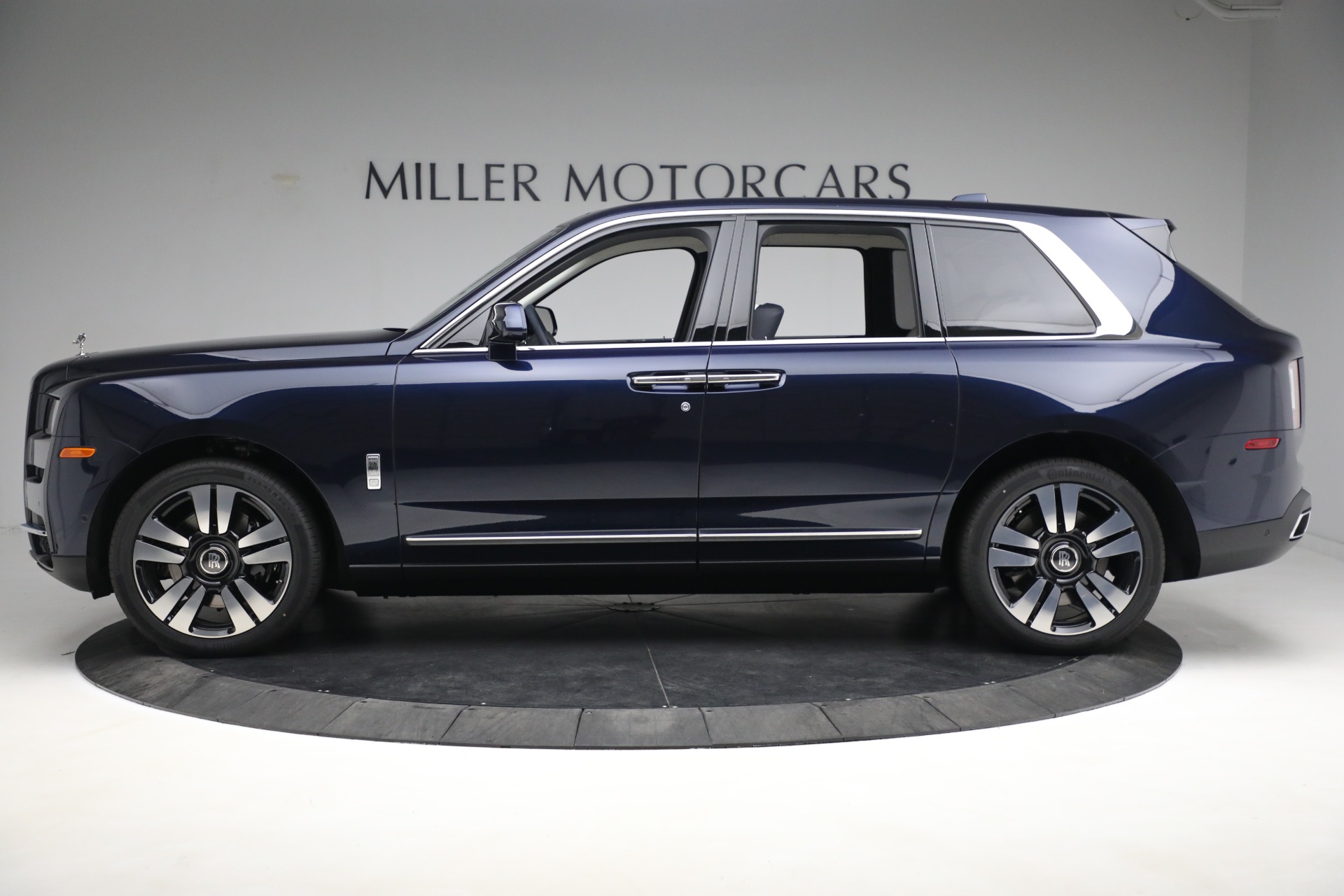 New-2023-Rolls-Royce-Cullinan