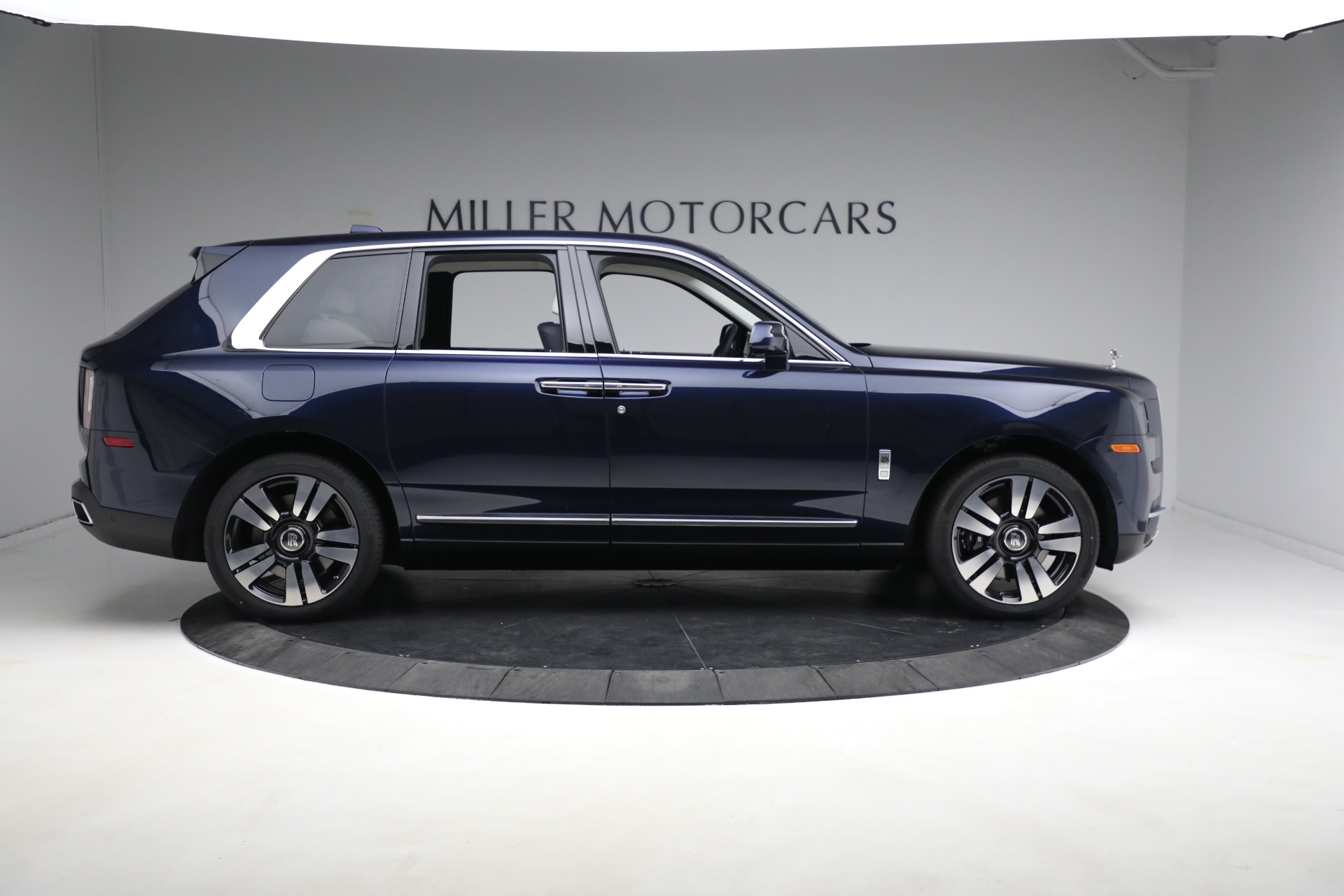 New-2023-Rolls-Royce-Cullinan