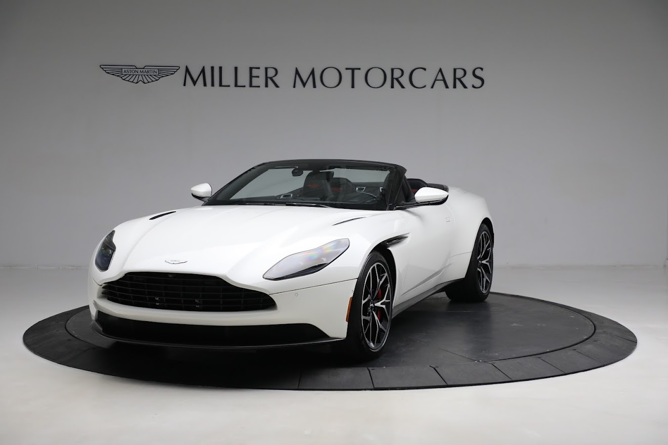 Used-2019-Aston-Martin-DB11-Volante