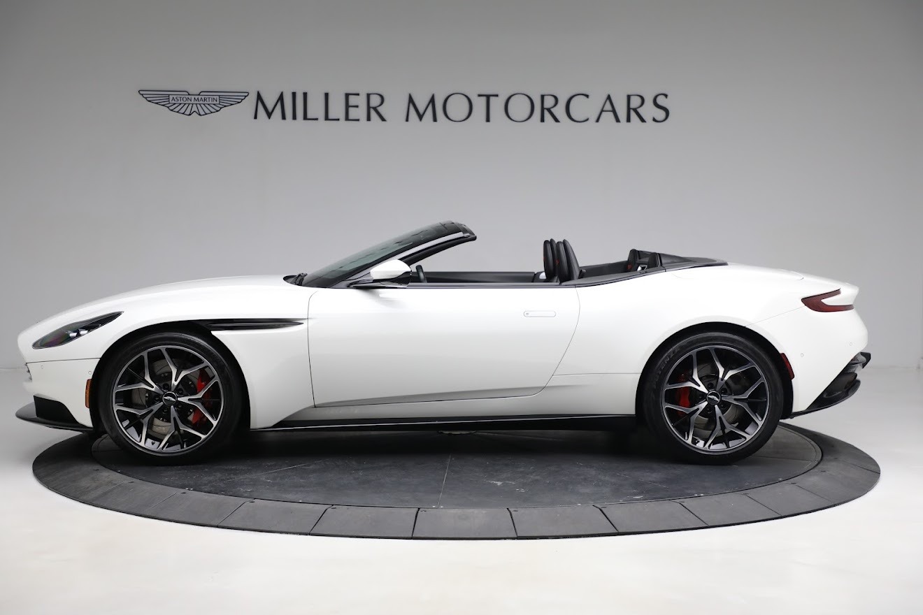 Used-2019-Aston-Martin-DB11-Volante