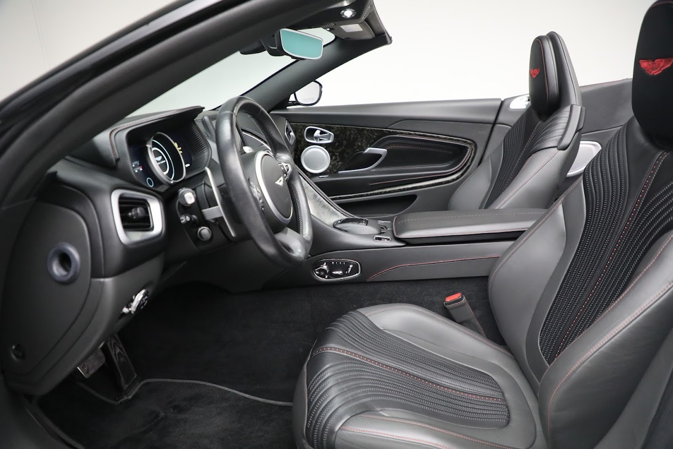 Used-2019-Aston-Martin-DB11-Volante