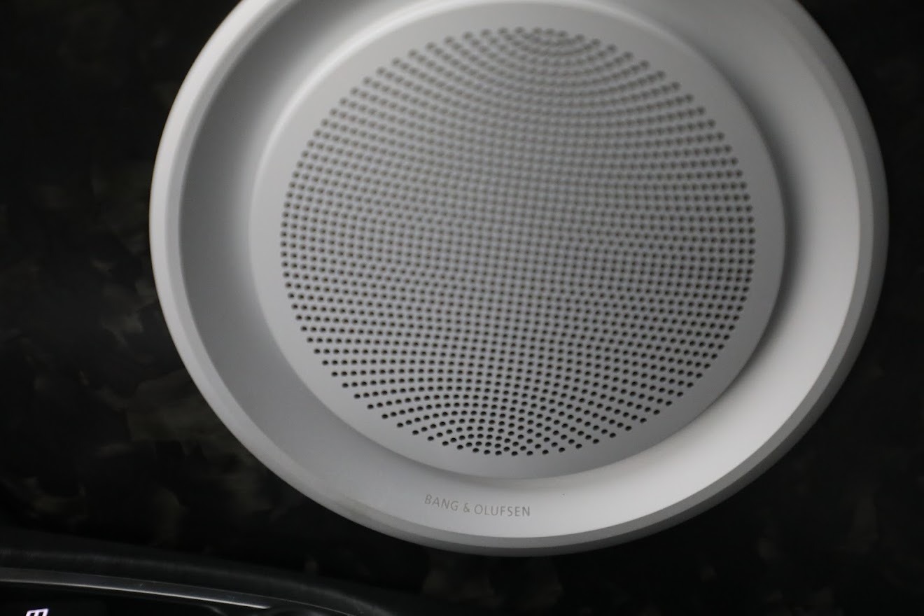 Used-2019-Aston-Martin-DB11-Volante