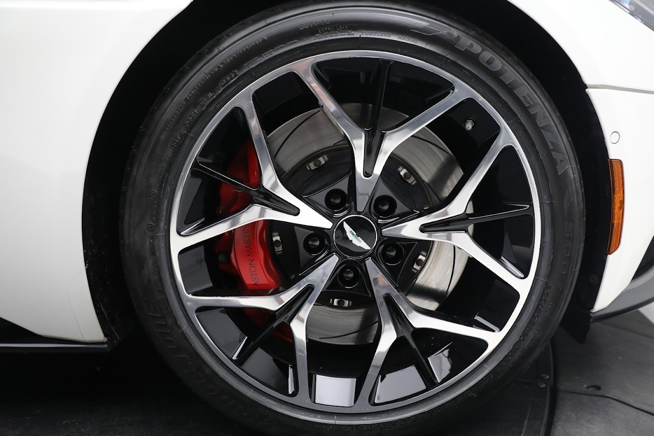 Used-2019-Aston-Martin-DB11-Volante