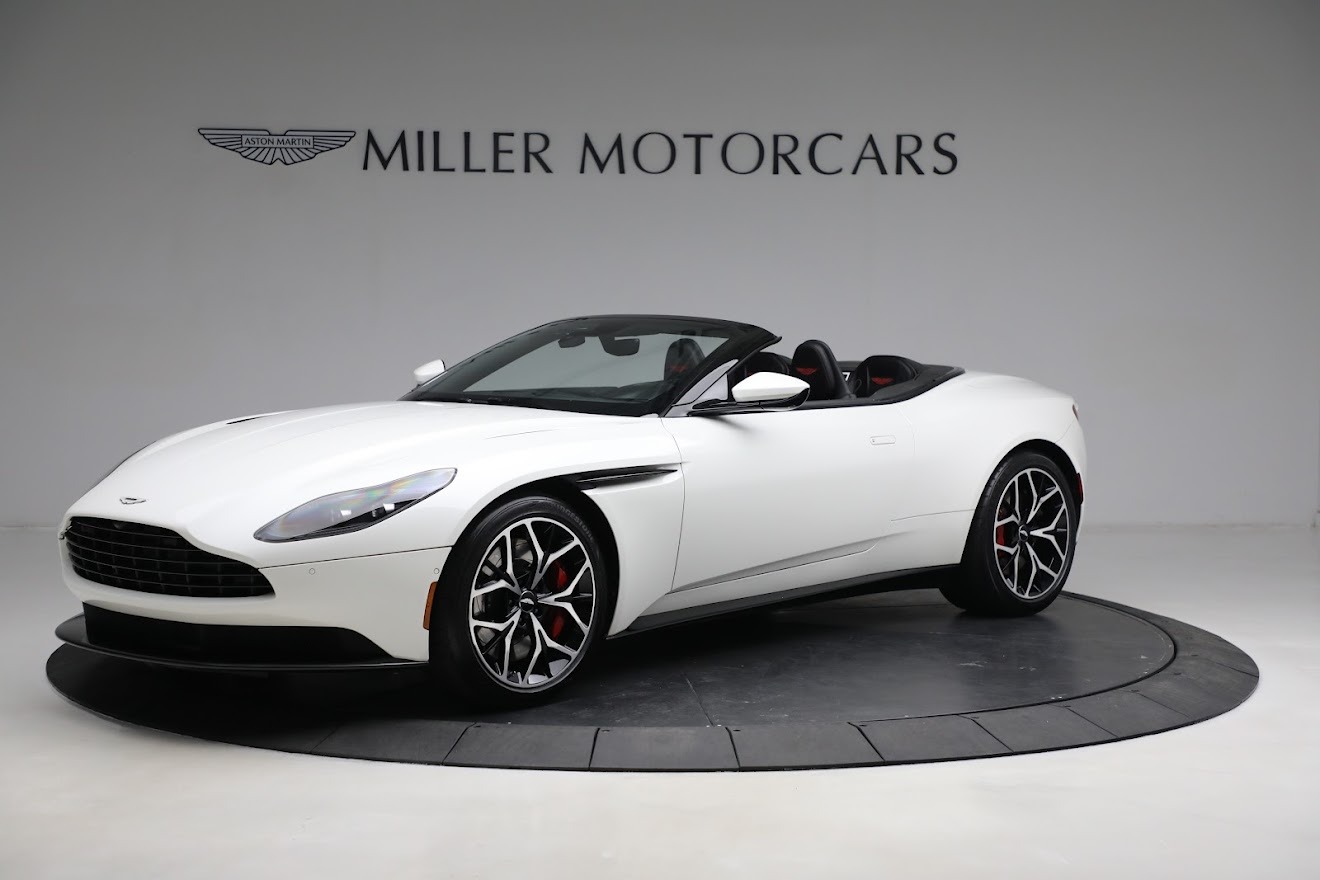 Used-2019-Aston-Martin-DB11-Volante