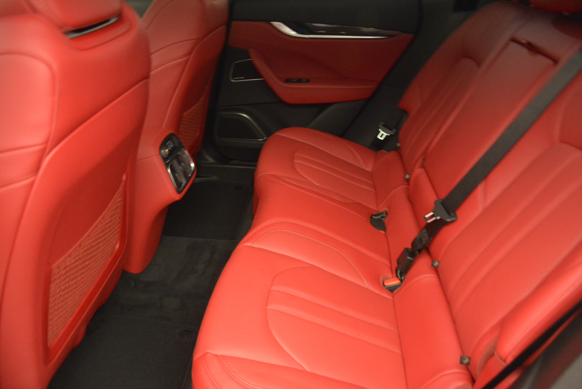 Used-2017-Maserati-Levante-Ex-Service-Loaner