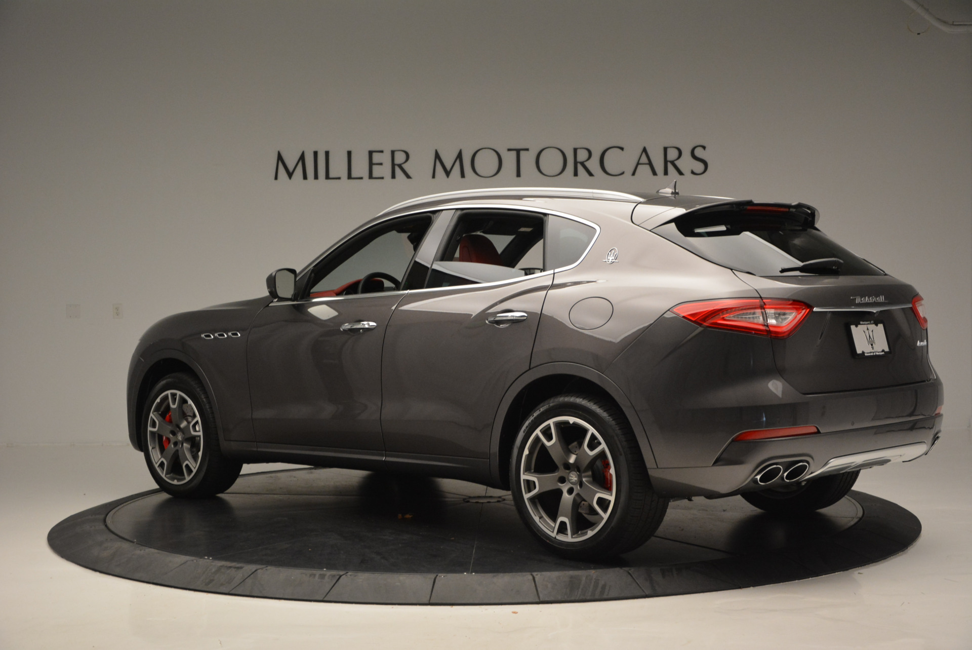 Used-2017-Maserati-Levante-Ex-Service-Loaner
