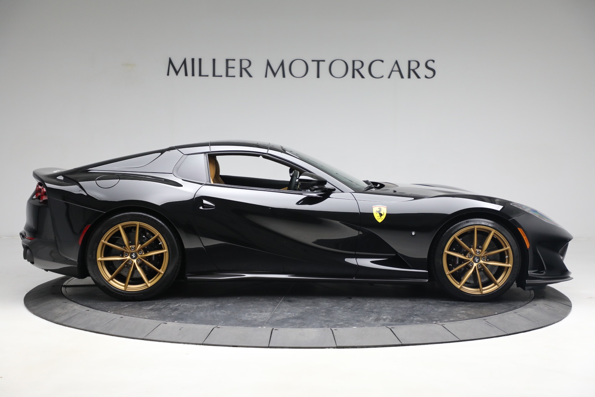 Used-2022-Ferrari-812-GTS