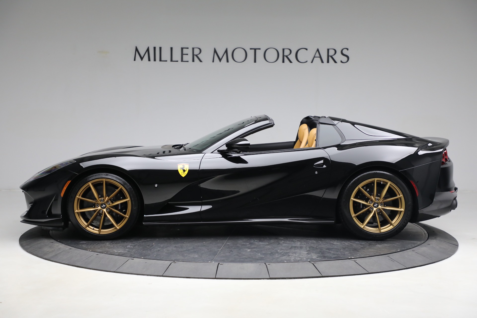 Used-2022-Ferrari-812-GTS