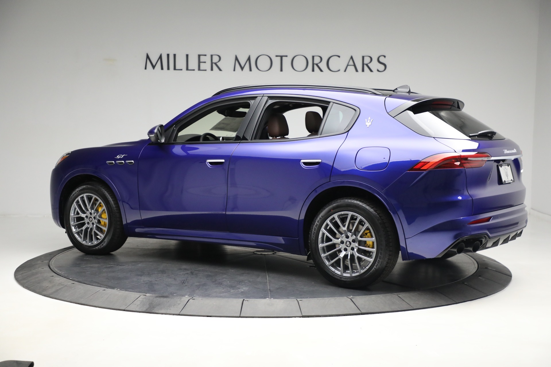 New-2023-Maserati-Grecale-GT