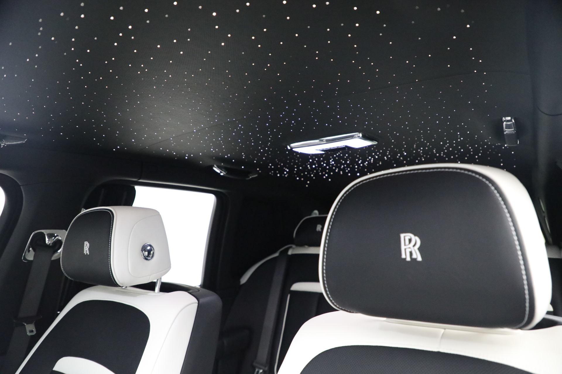 Used-2022-Rolls-Royce-Black-Badge-Cullinan