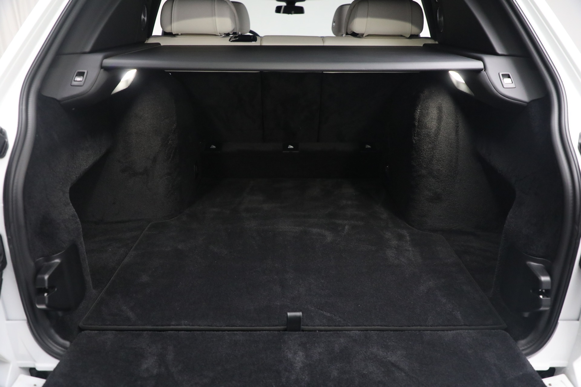 Used-2022-Rolls-Royce-Black-Badge-Cullinan