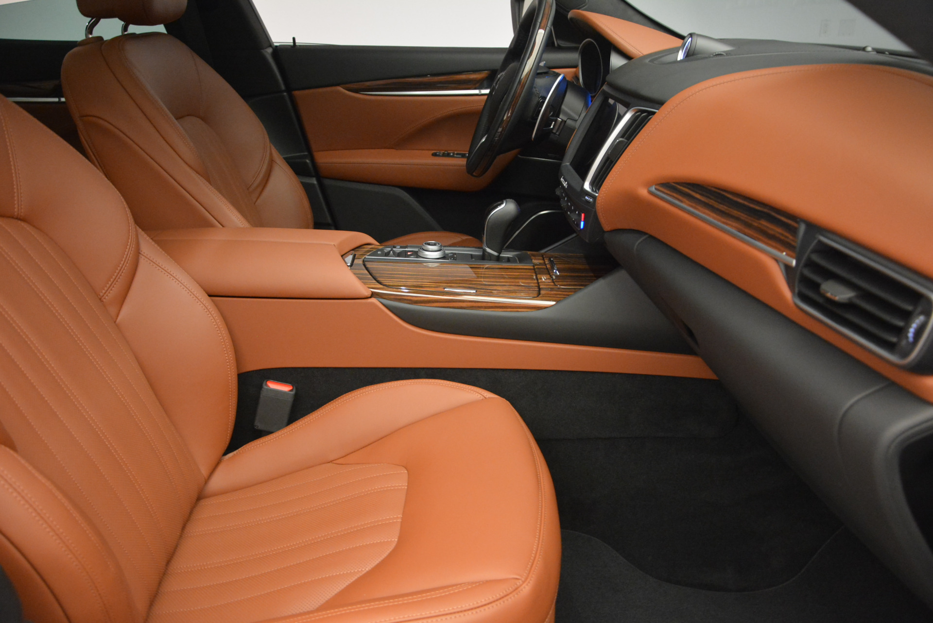 New-2017-Maserati-Levante