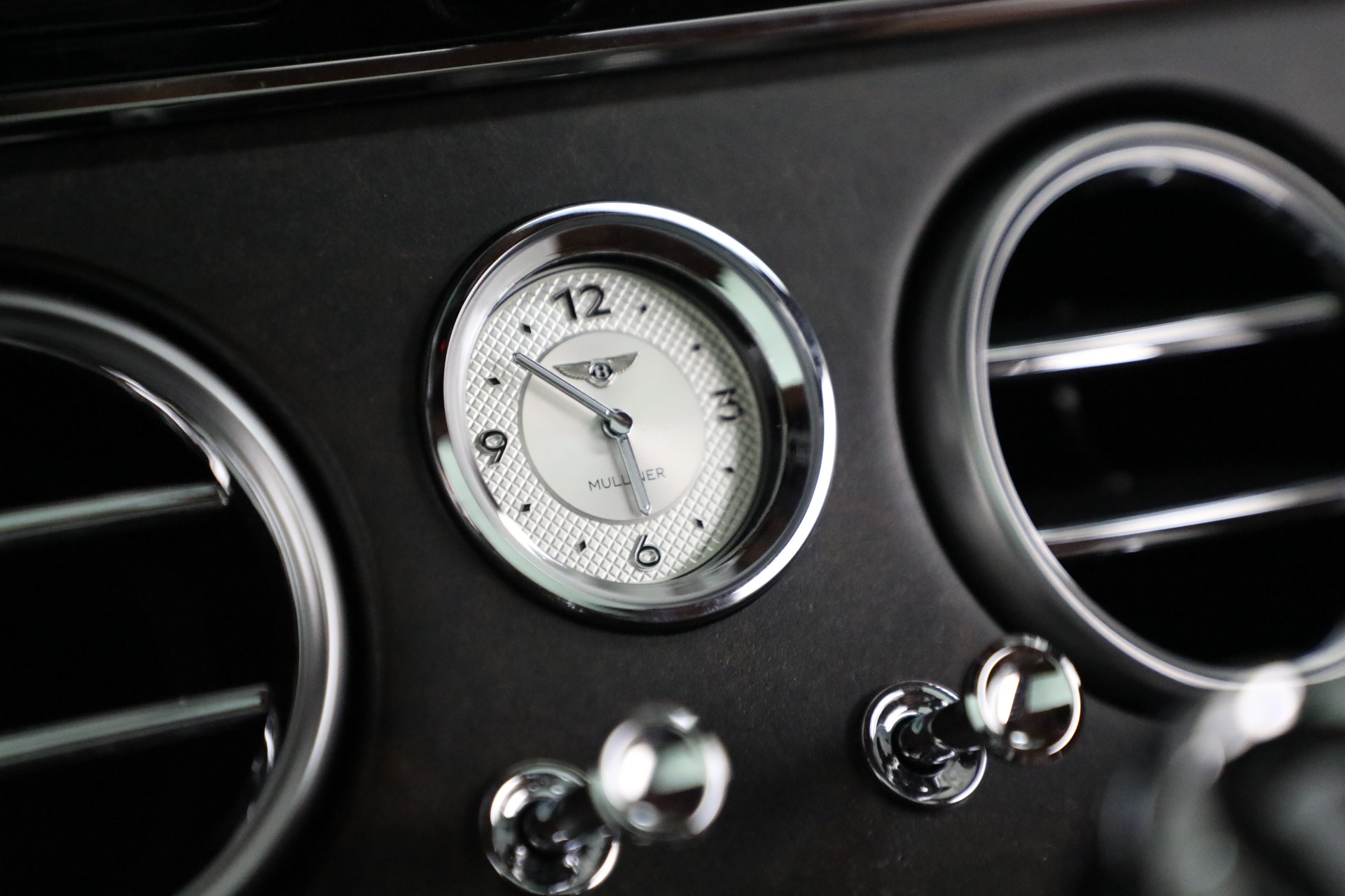 Used-2023-Bentley-Continental-GT-V8
