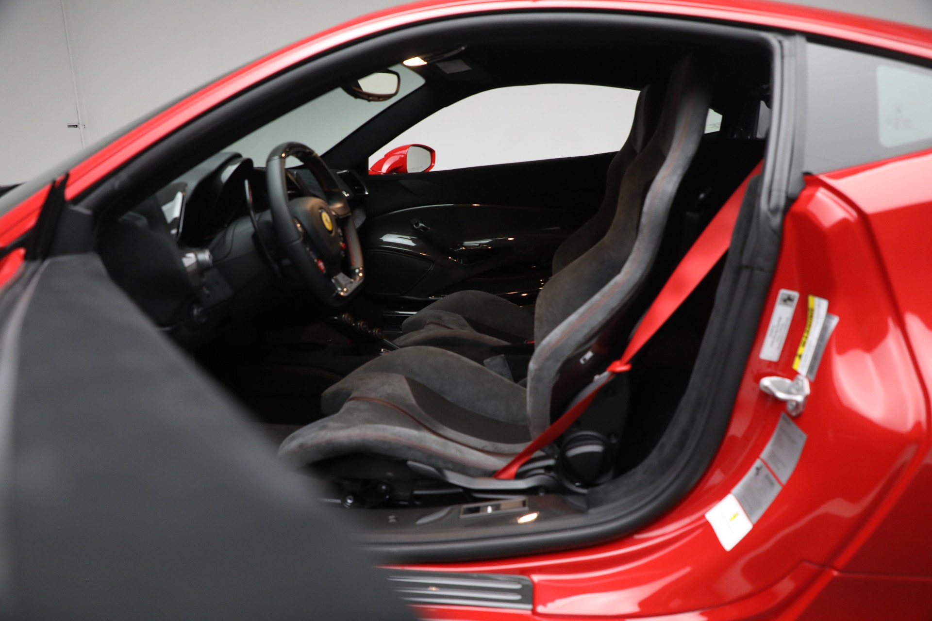 Used-2020-Ferrari-488-Pista