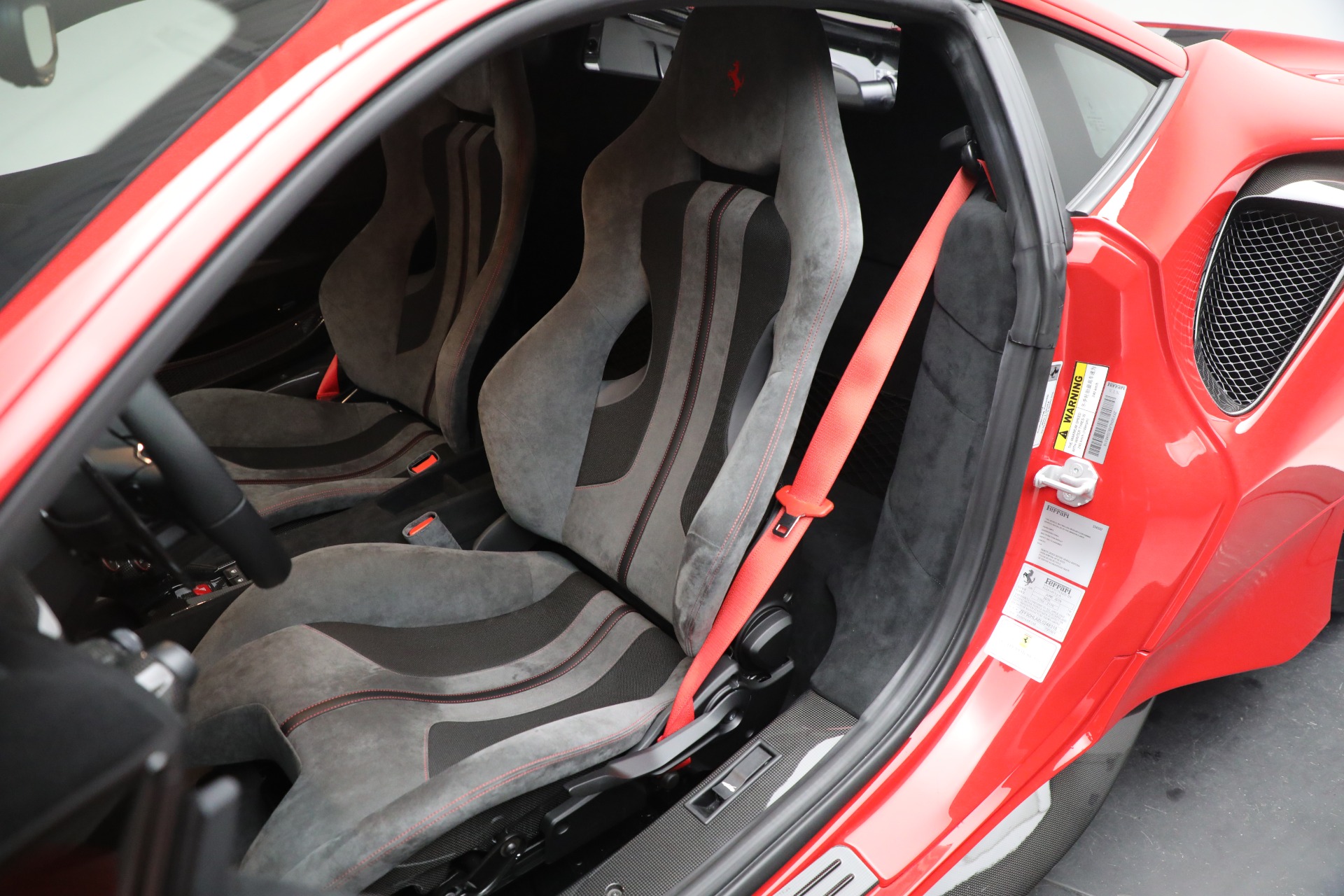 Used-2020-Ferrari-488-Pista