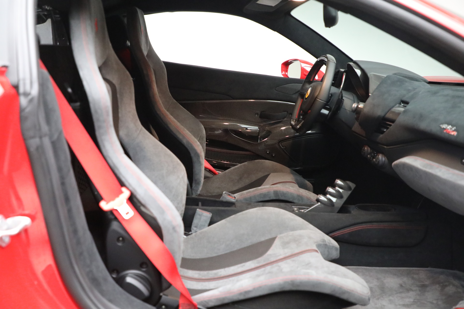 Used-2020-Ferrari-488-Pista