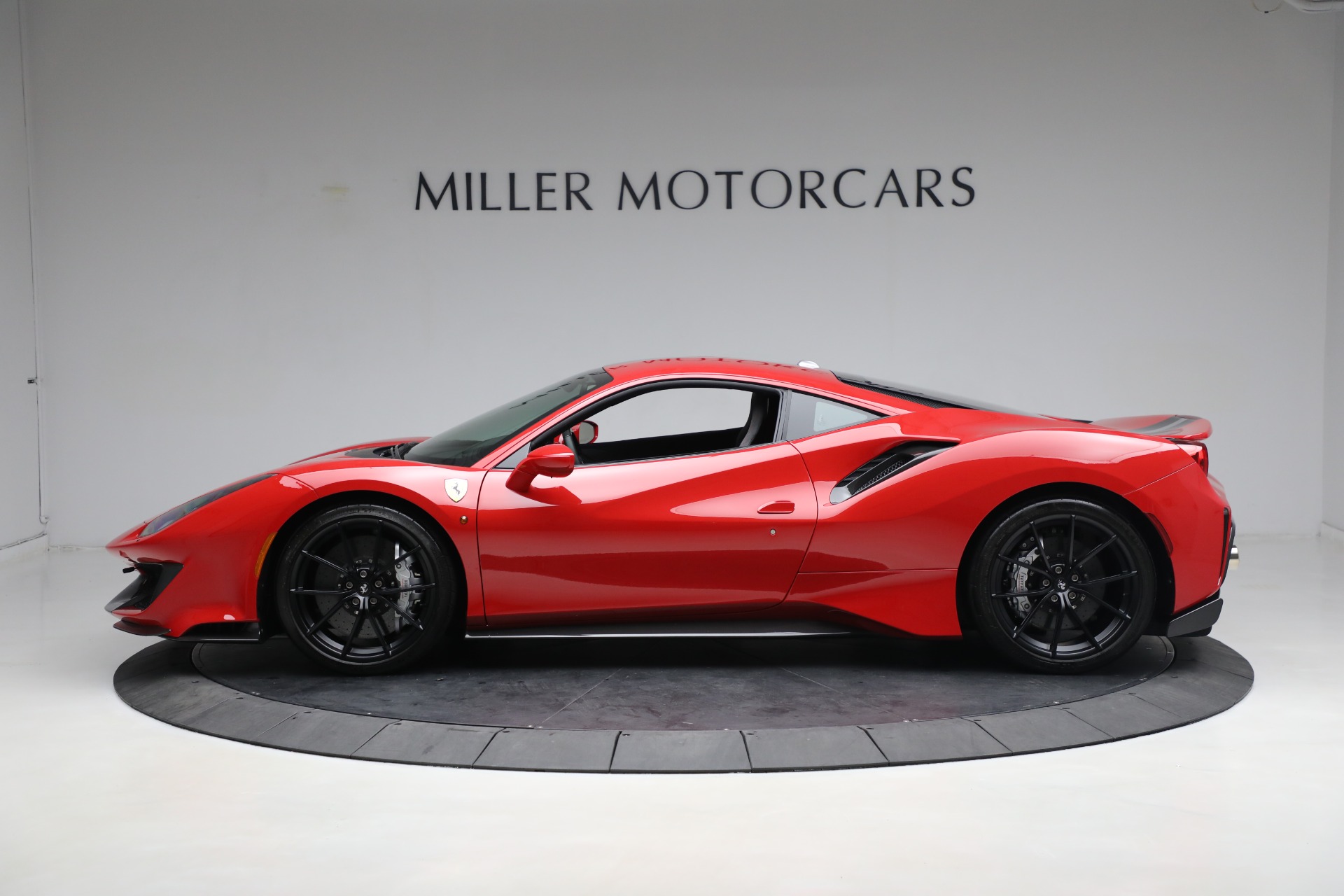 Used-2020-Ferrari-488-Pista