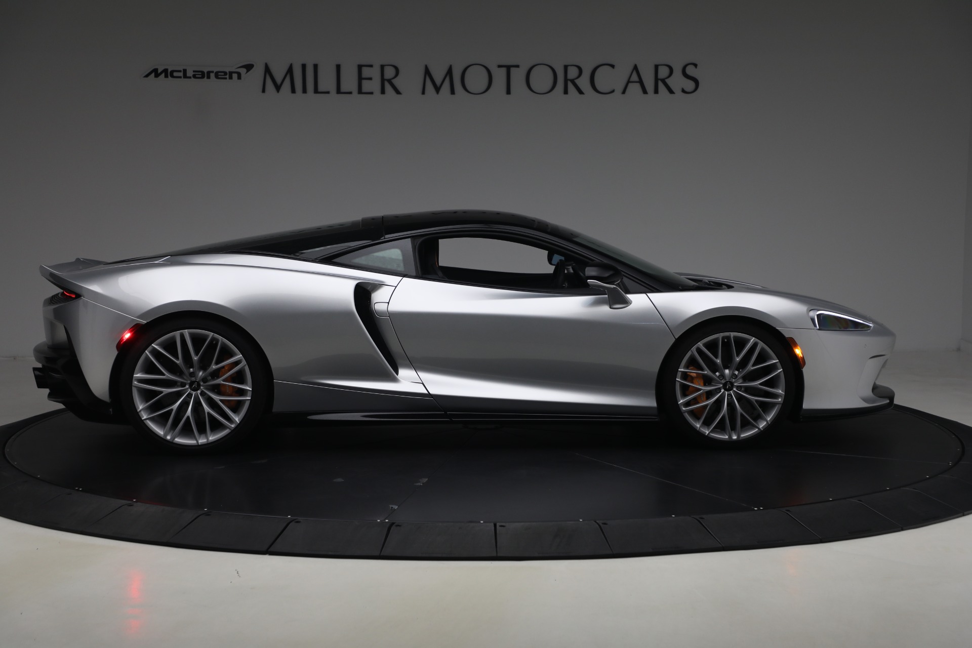 Used-2023-McLaren-GT-Luxe