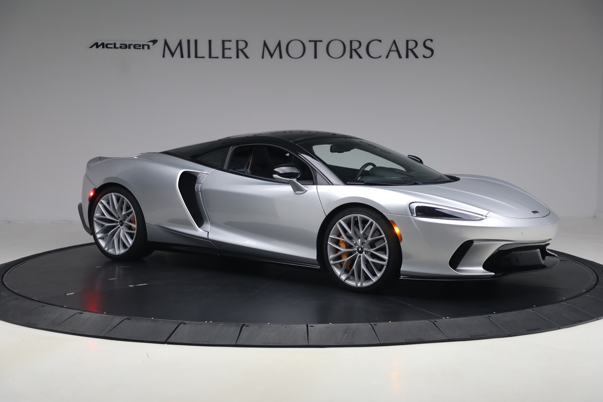 Used-2023-McLaren-GT-Luxe
