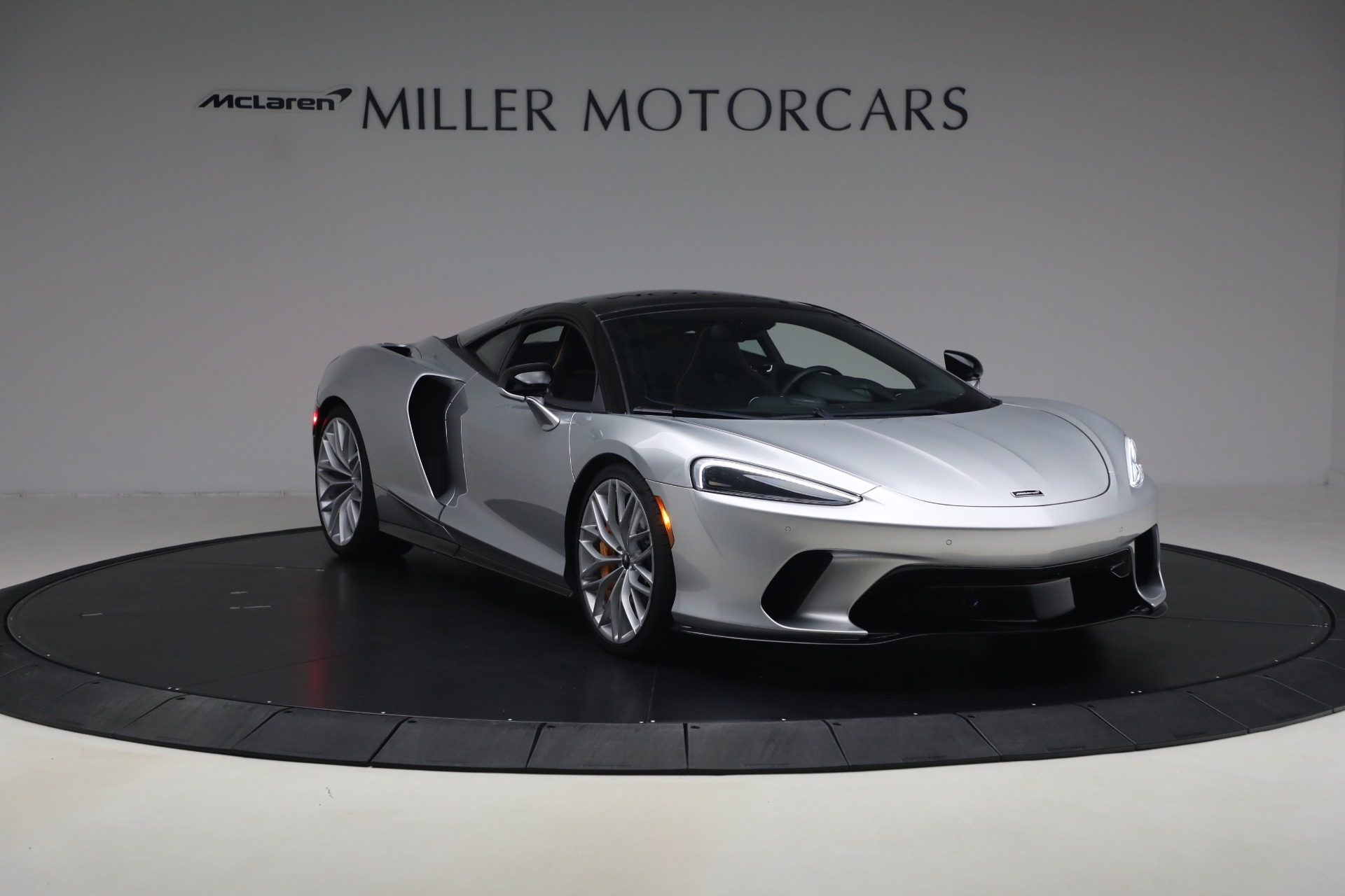 Used-2023-McLaren-GT-Luxe