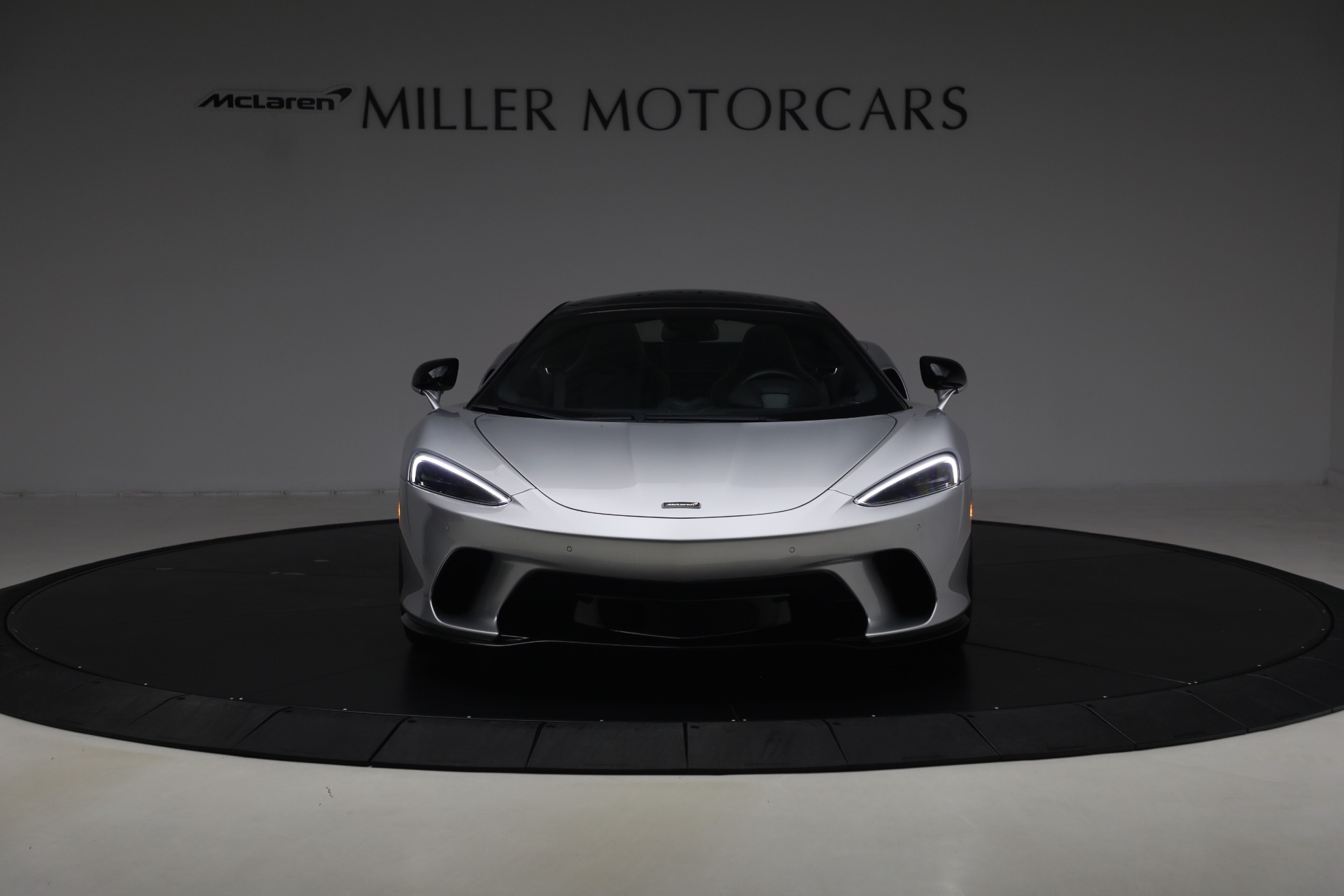 Used-2023-McLaren-GT-Luxe