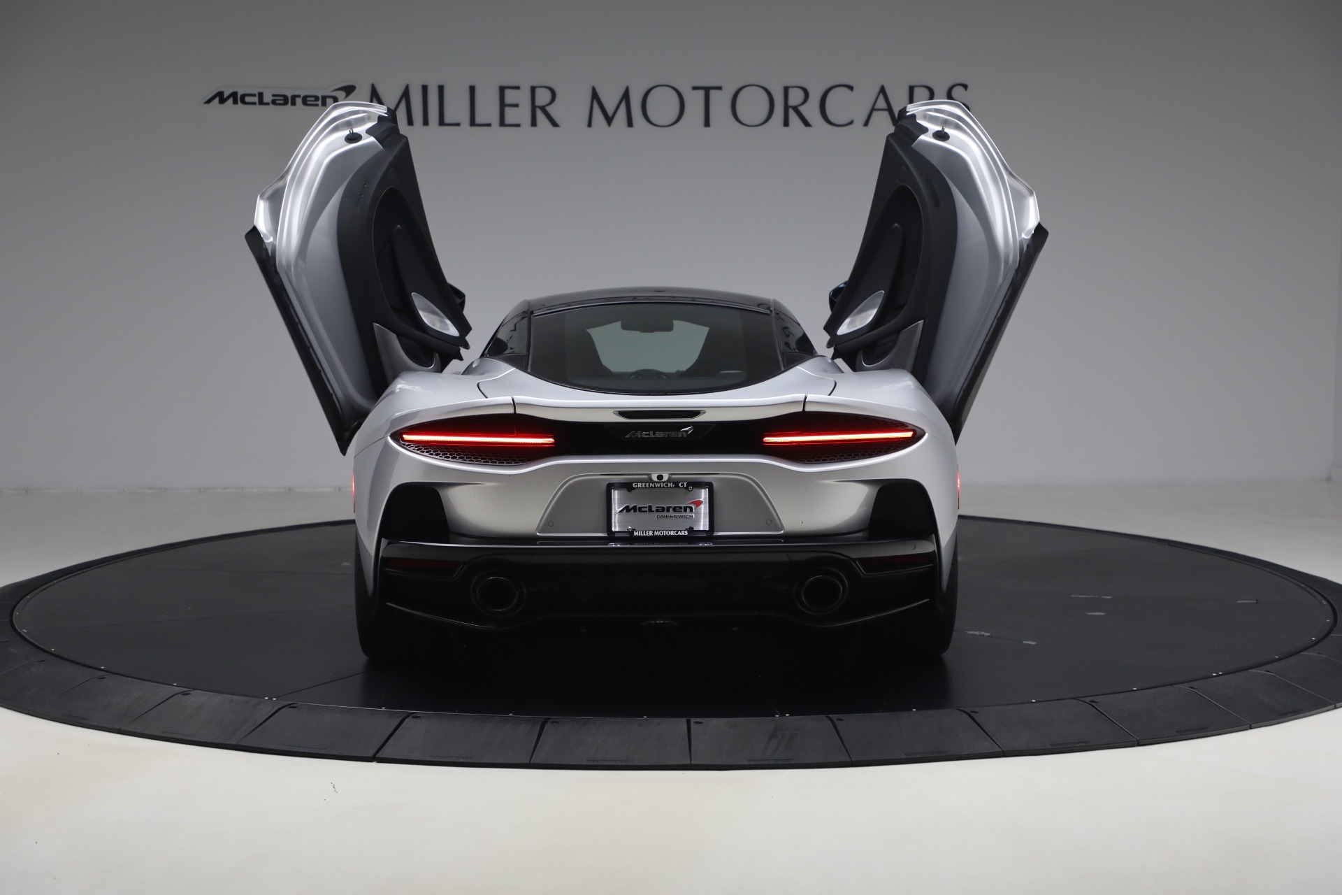 Used-2023-McLaren-GT-Luxe