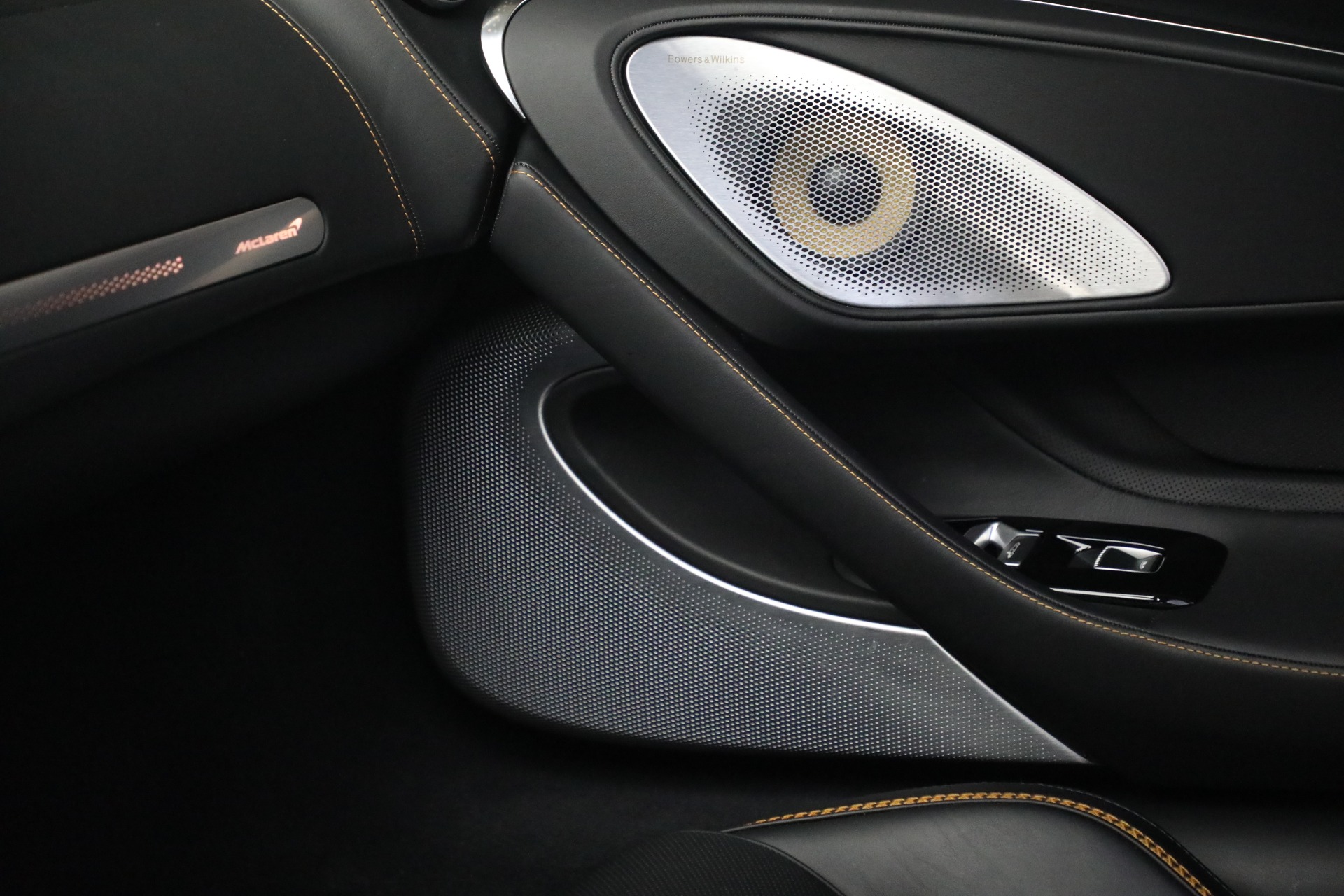 Used-2023-McLaren-GT-Luxe