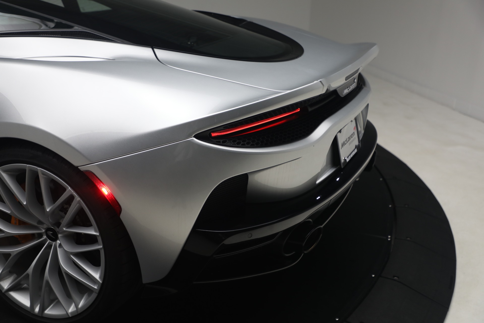 Used-2023-McLaren-GT-Luxe