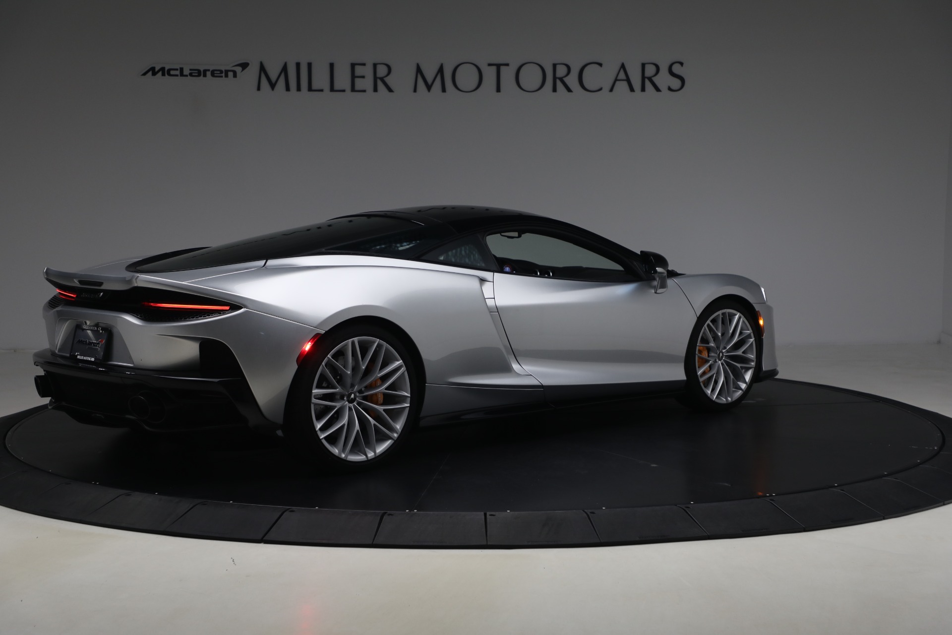 Used-2023-McLaren-GT-Luxe