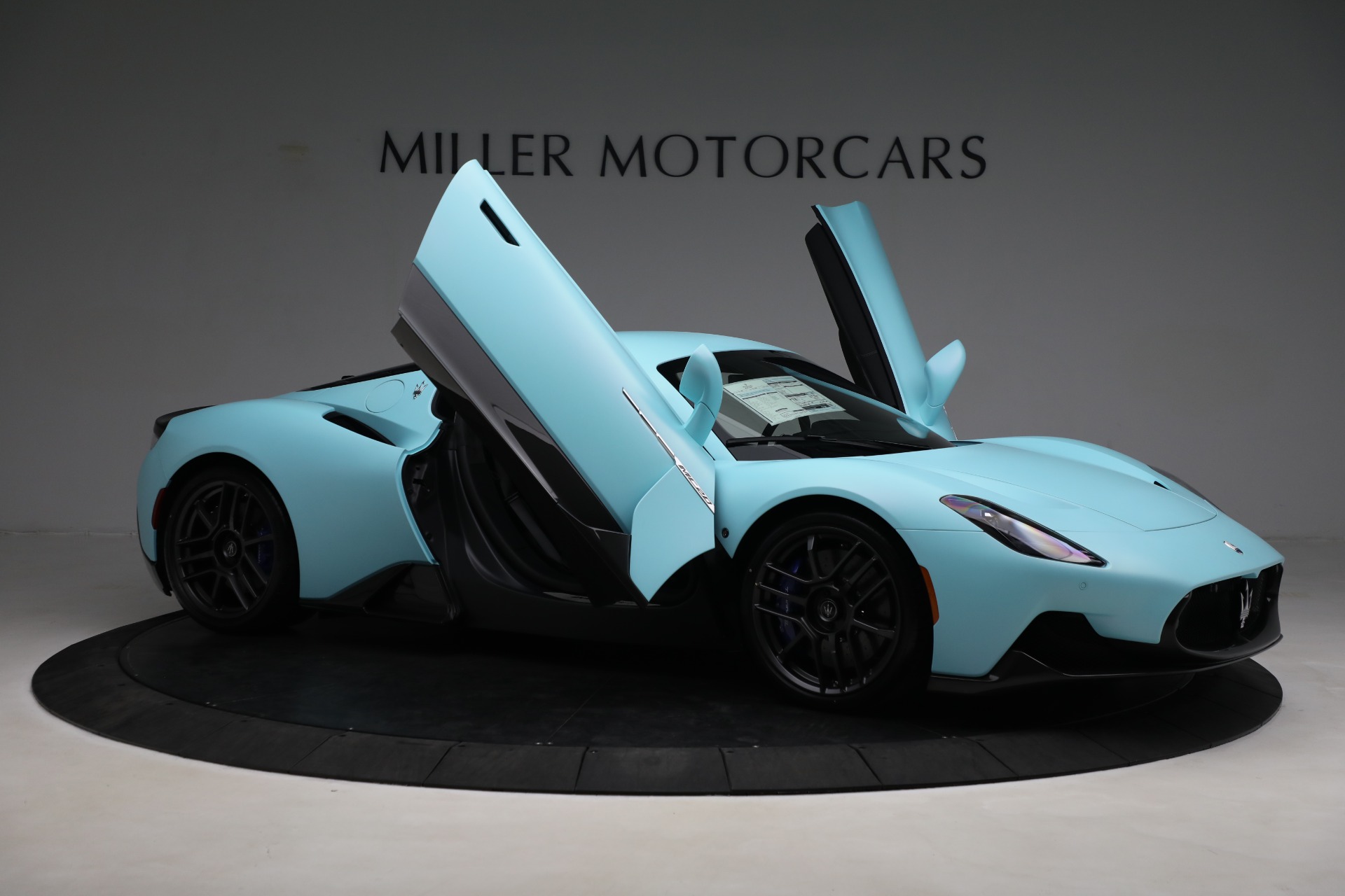 New-2023-Maserati-MC20