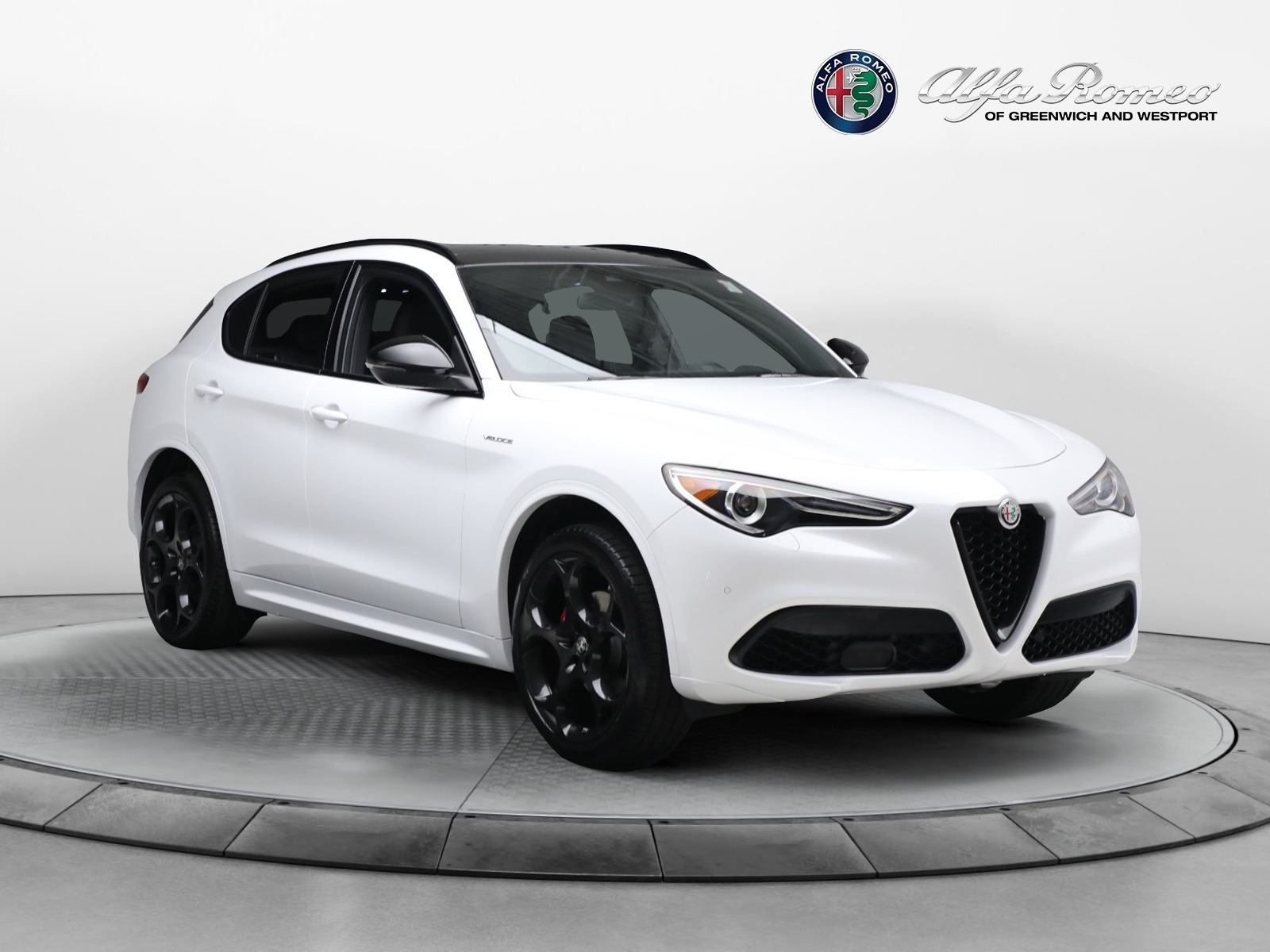 New-2023-Alfa-Romeo-Stelvio-Veloce