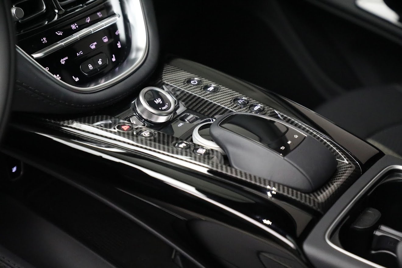 New-2023-Aston-Martin-DBX-707