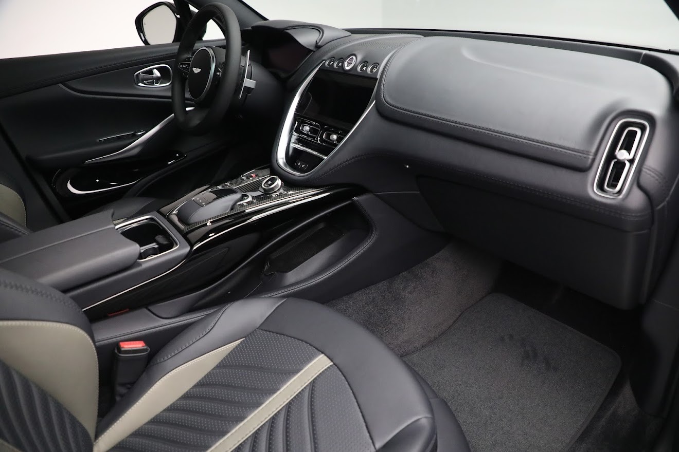New-2023-Aston-Martin-DBX-707