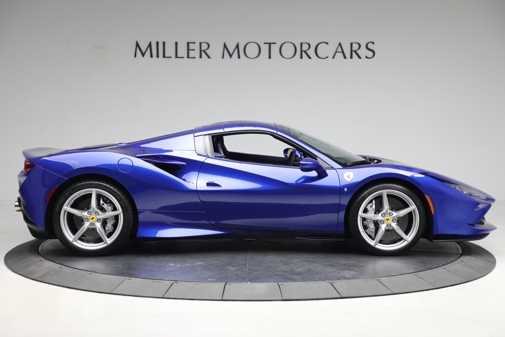 Used-2022-Ferrari-F8-Spider