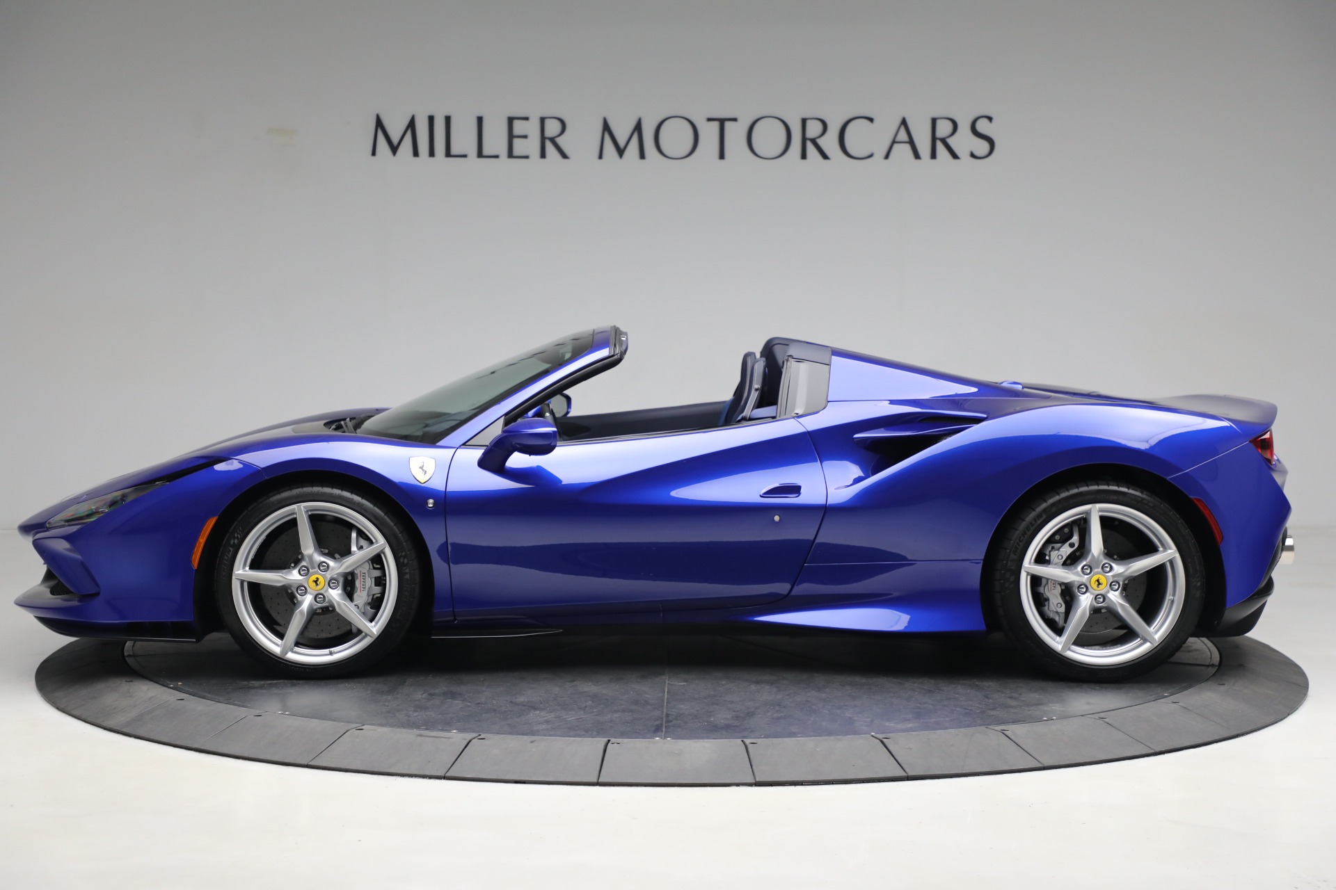 Used-2022-Ferrari-F8-Spider