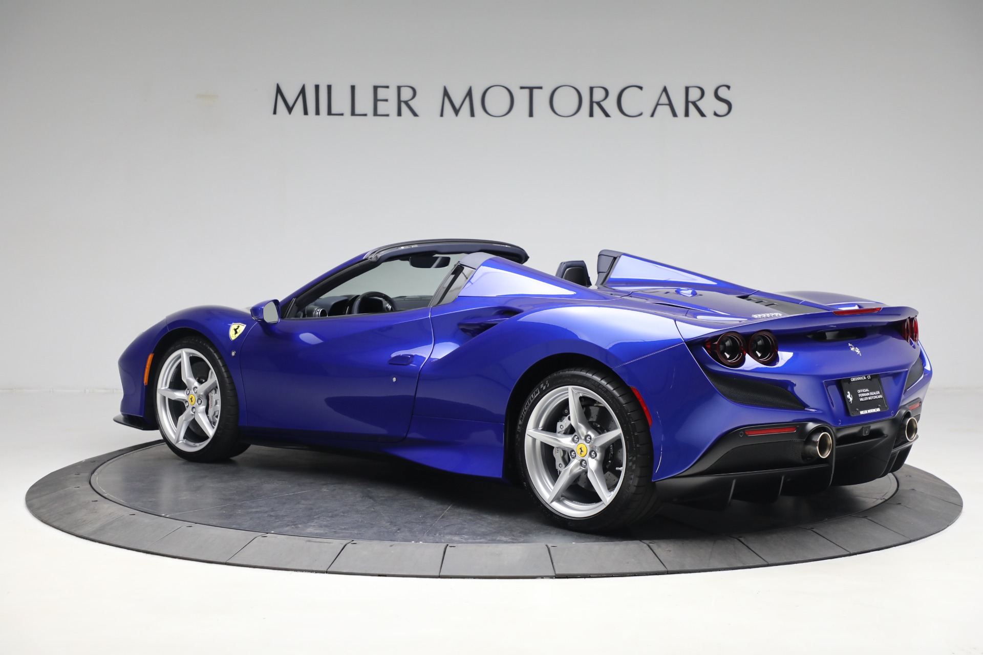 Used-2022-Ferrari-F8-Spider