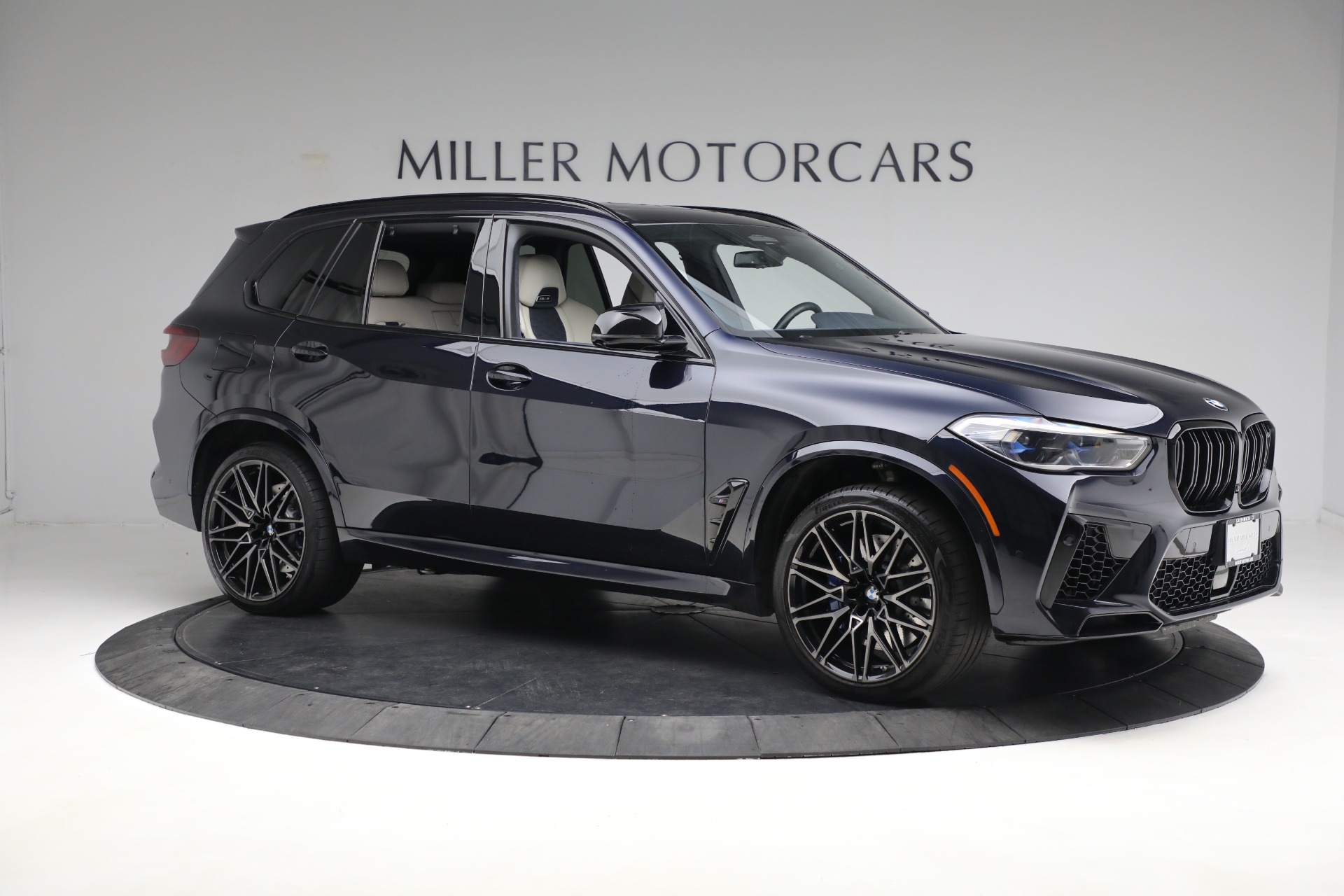 Used-2020-BMW-X5-M-Competition