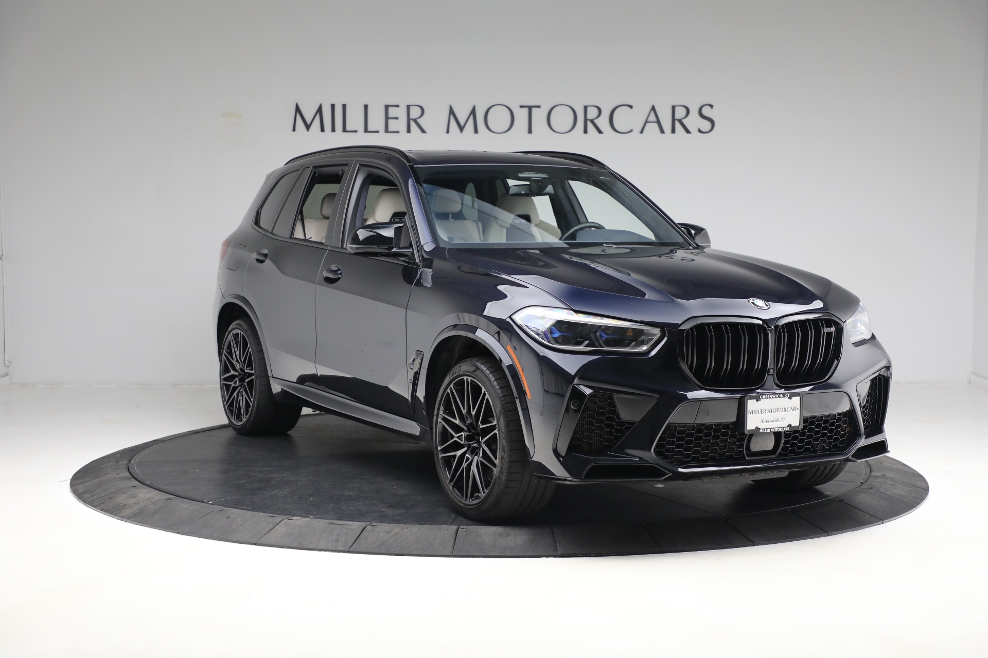Used-2020-BMW-X5-M-Competition