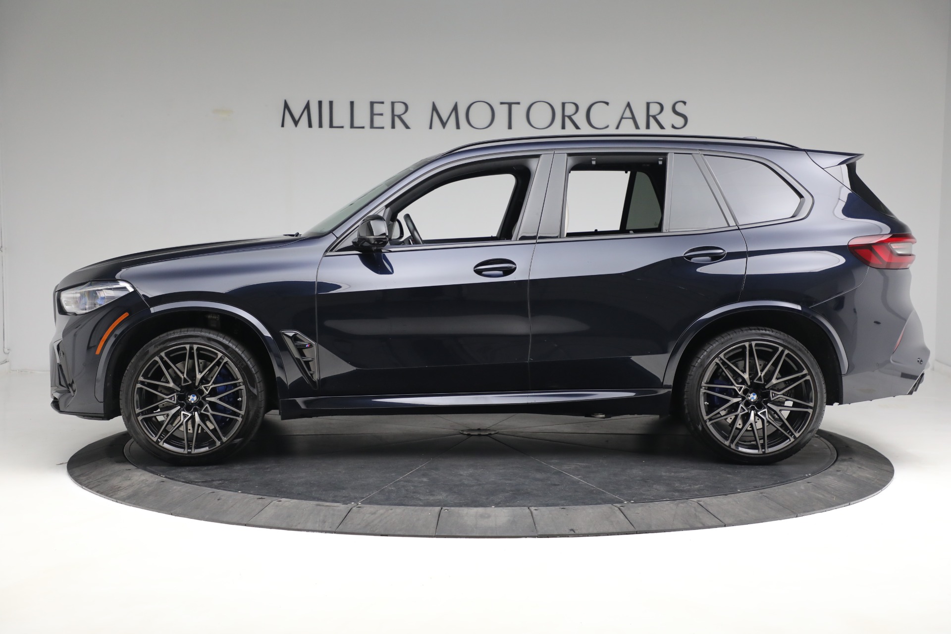 Used-2020-BMW-X5-M-Competition