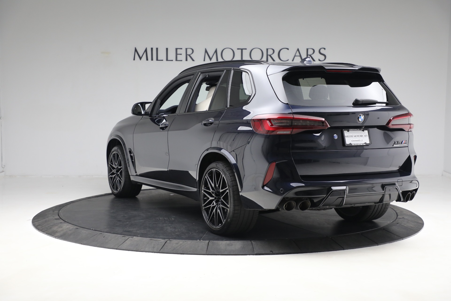 Used-2020-BMW-X5-M-Competition