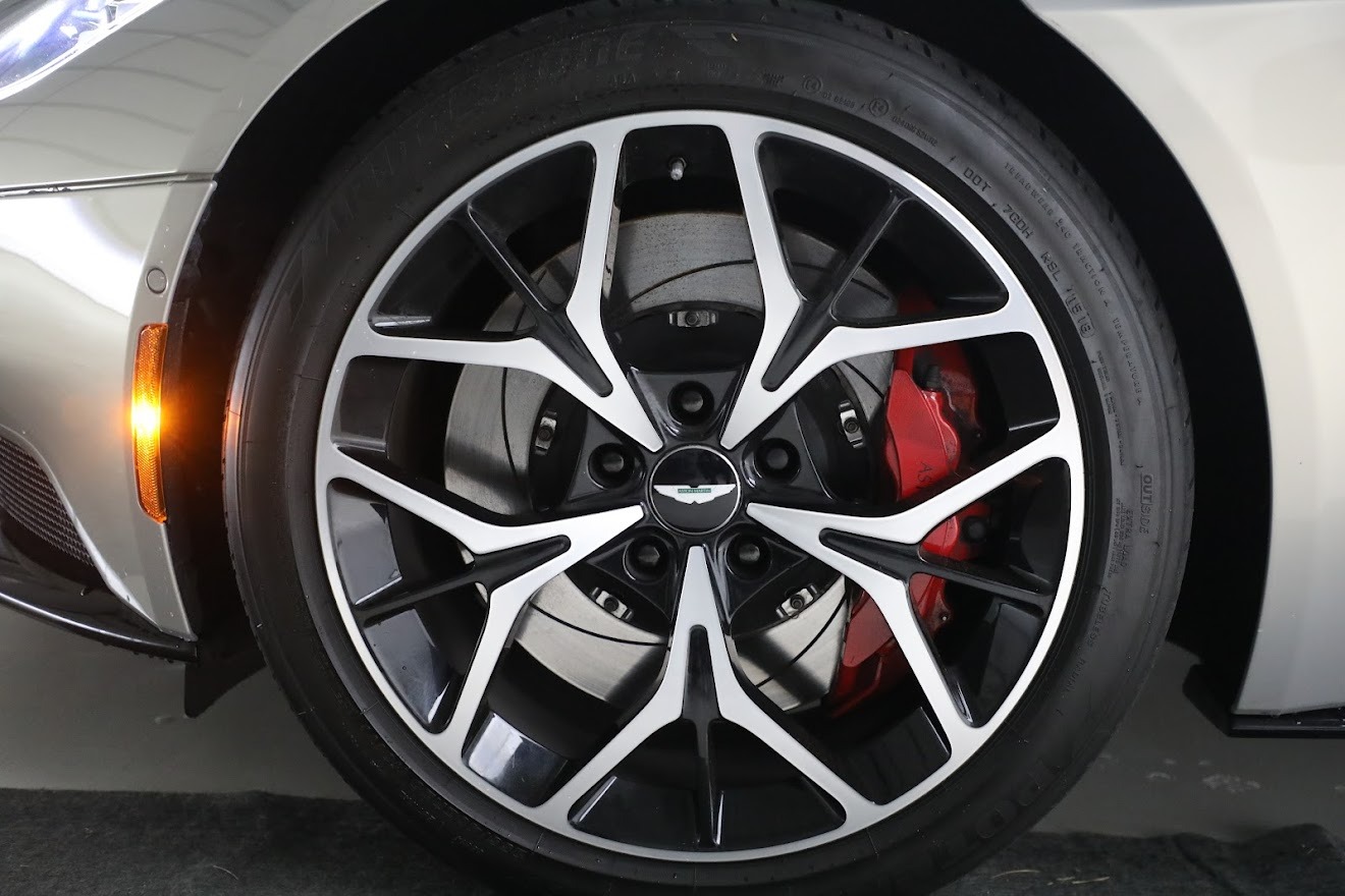 Used-2019-Aston-Martin-DB11-V8