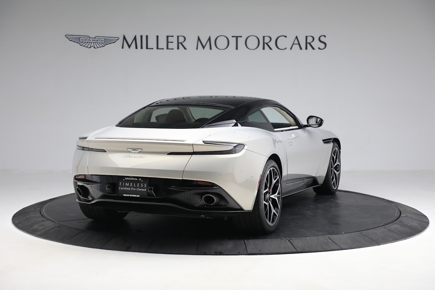 Used-2019-Aston-Martin-DB11-V8