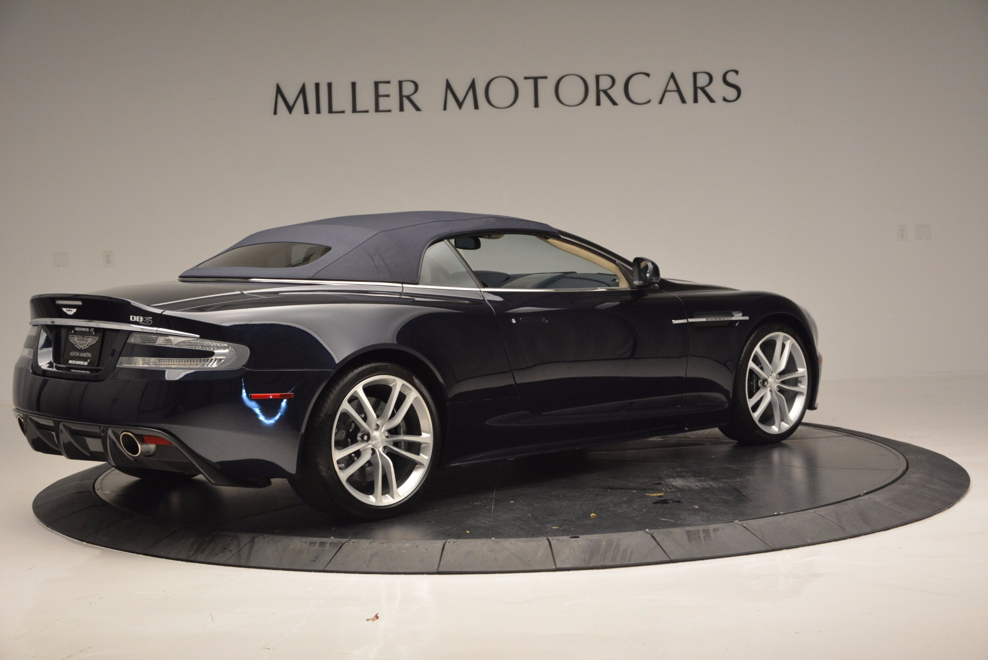 Used-2012-Aston-Martin-DBS-Volante