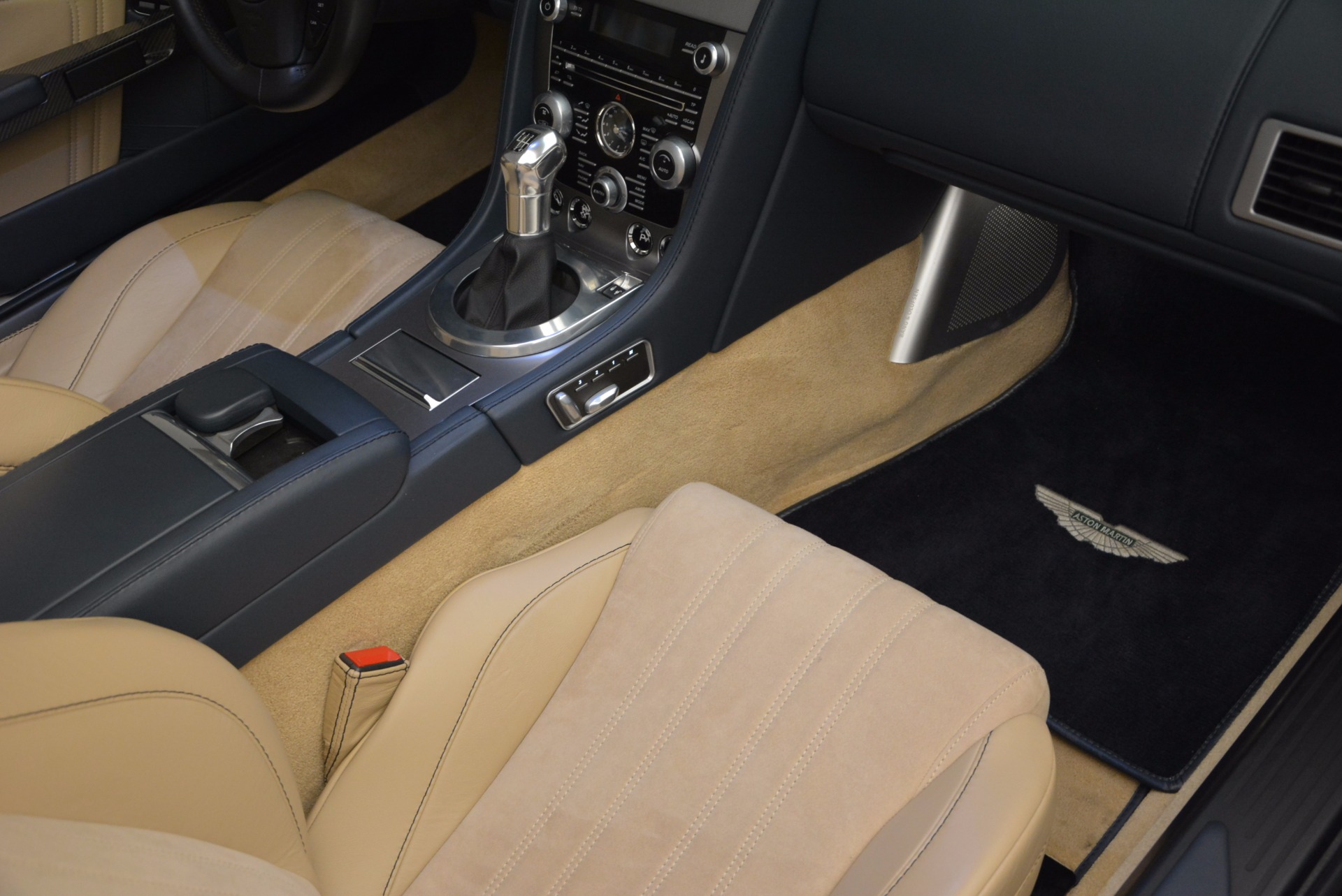 Used-2012-Aston-Martin-DBS-Volante