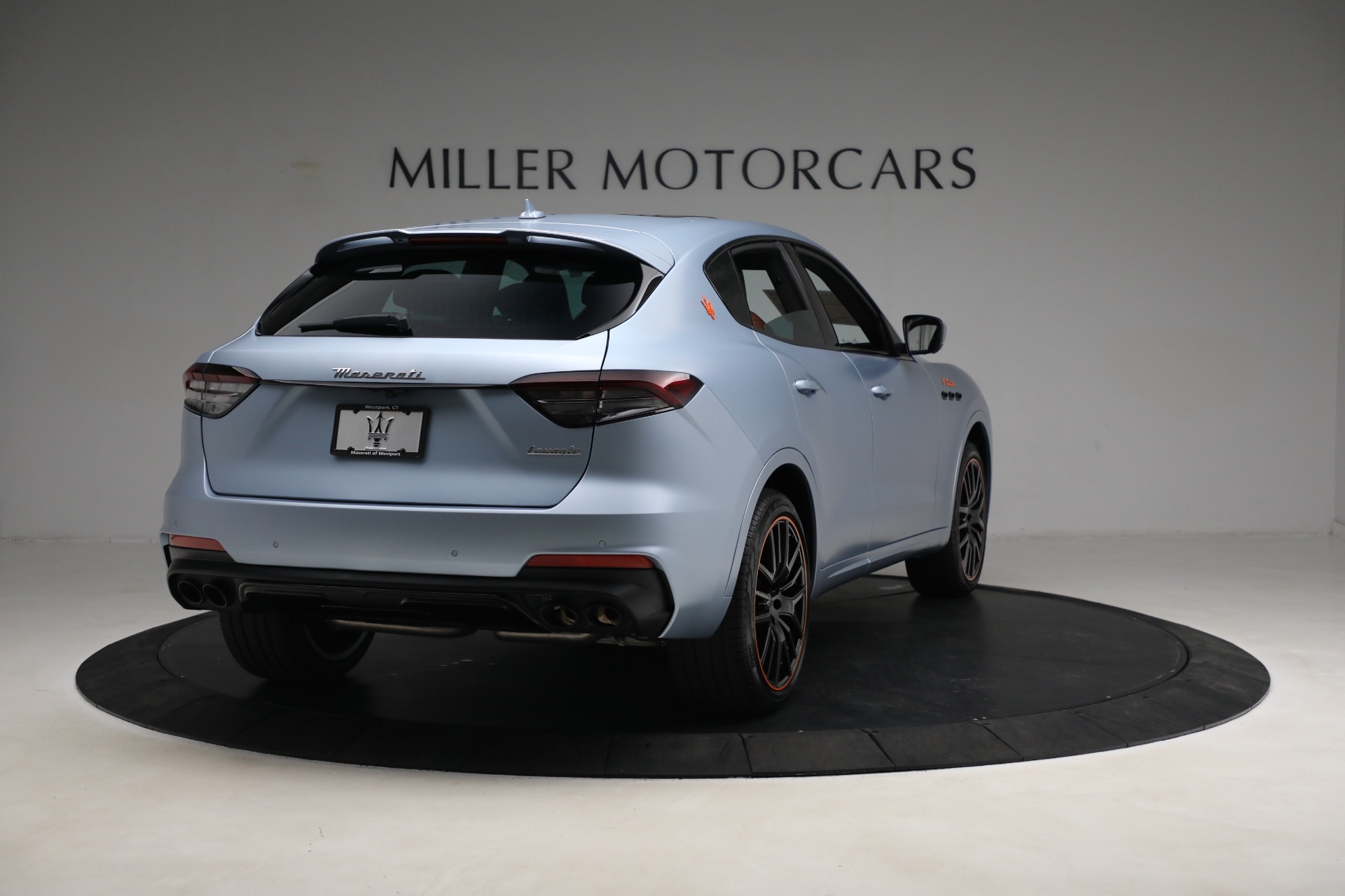 New-2023-Maserati-Levante-F-Tributo