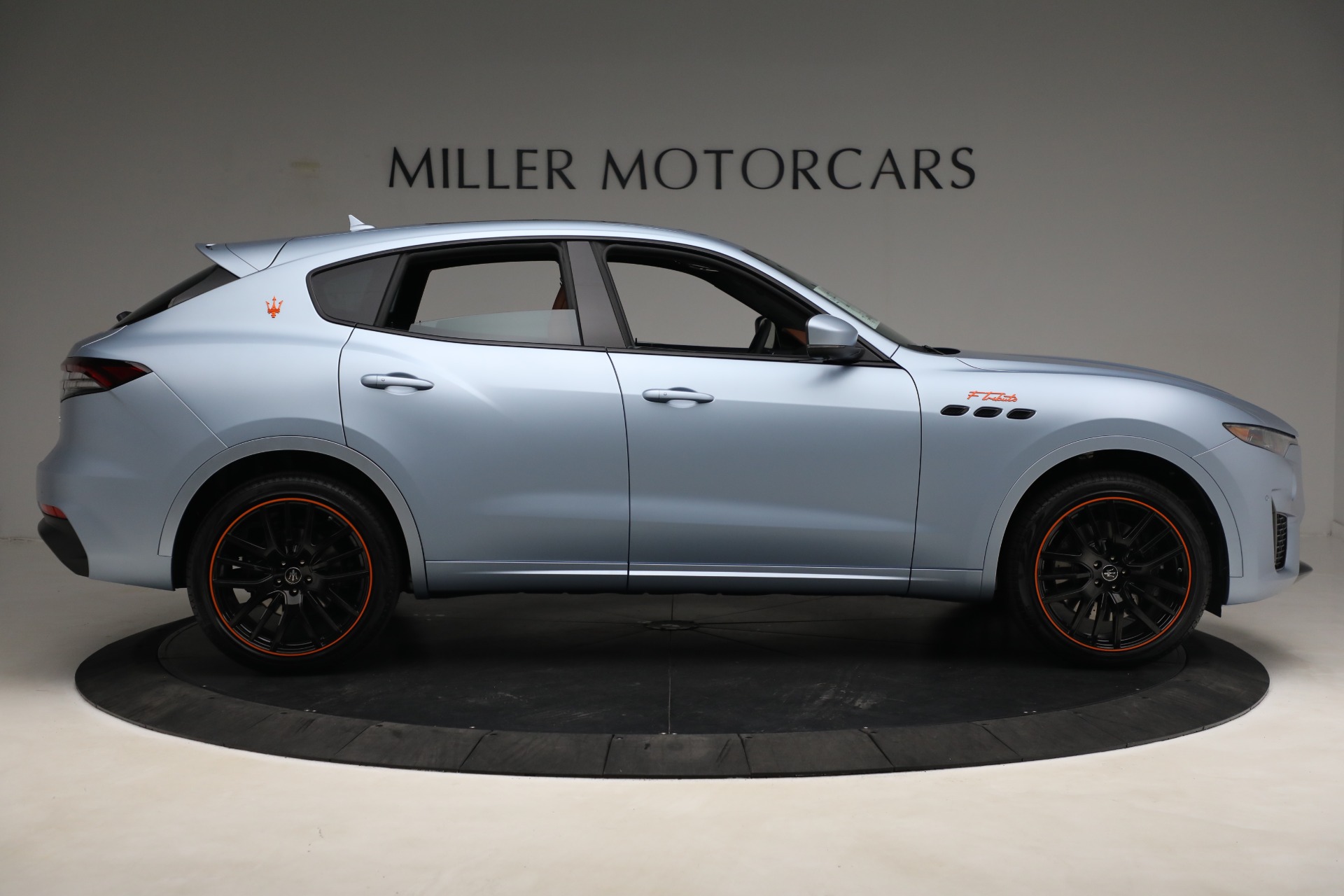 New-2023-Maserati-Levante-F-Tributo