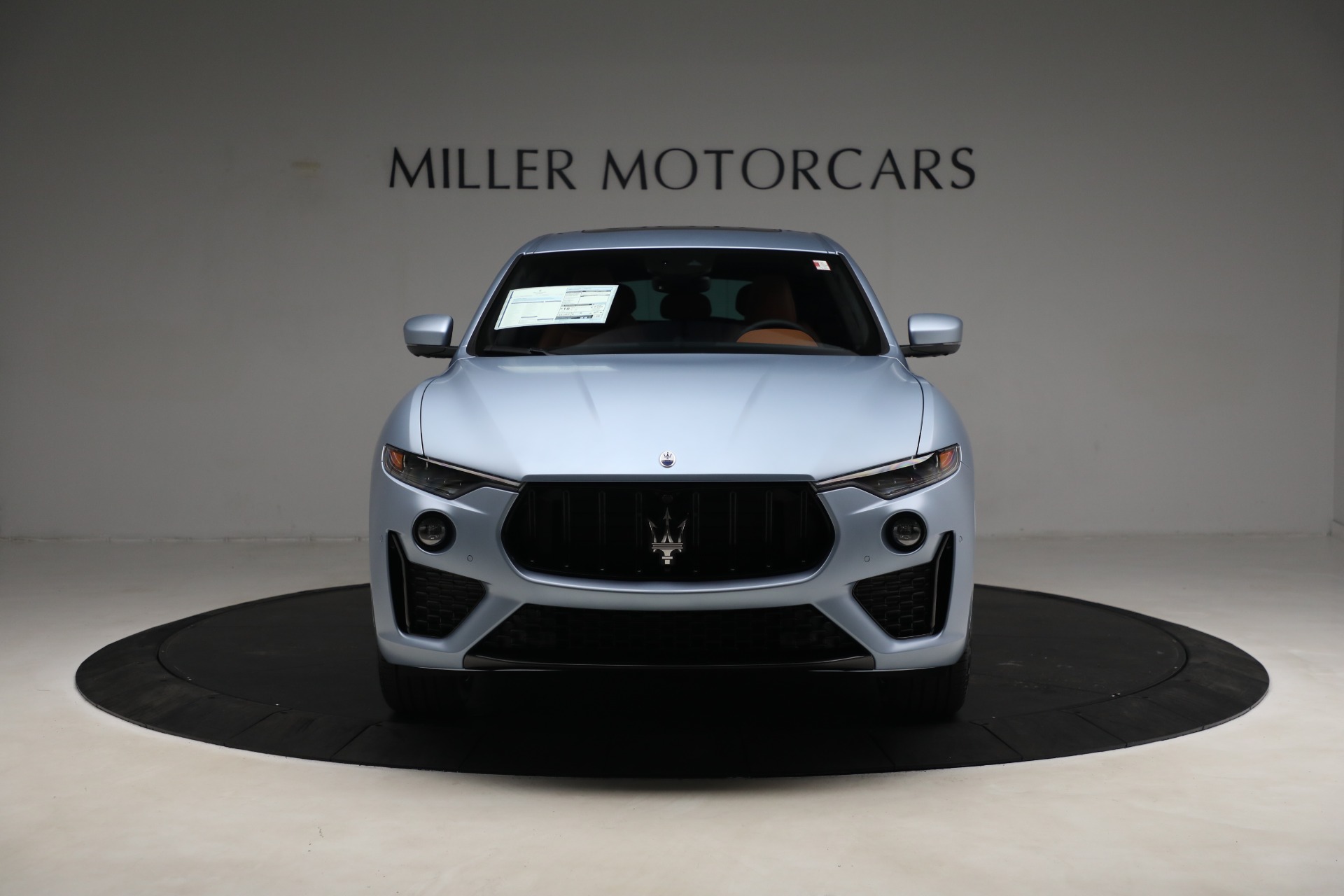 New-2023-Maserati-Levante-F-Tributo