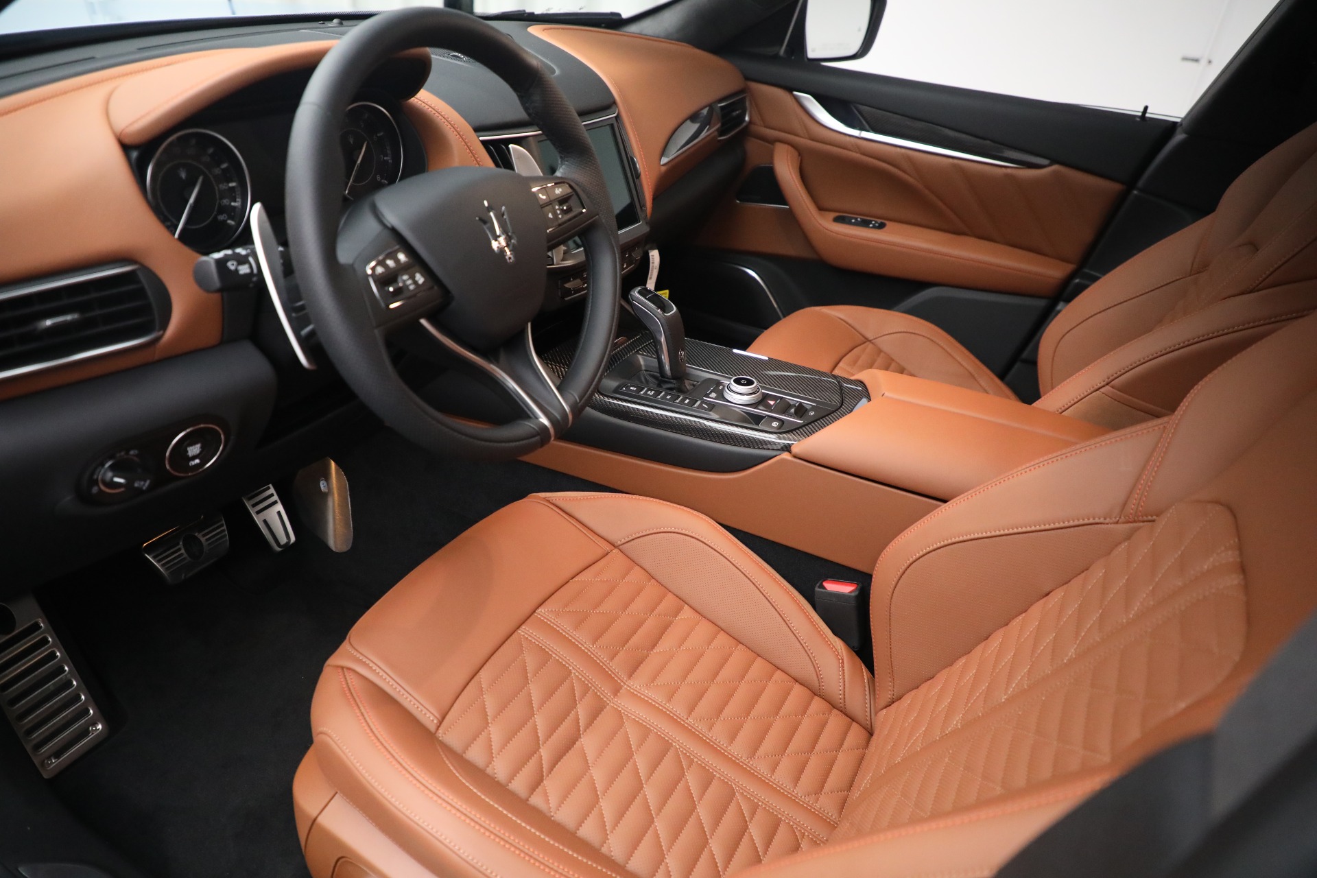 New-2023-Maserati-Levante-F-Tributo