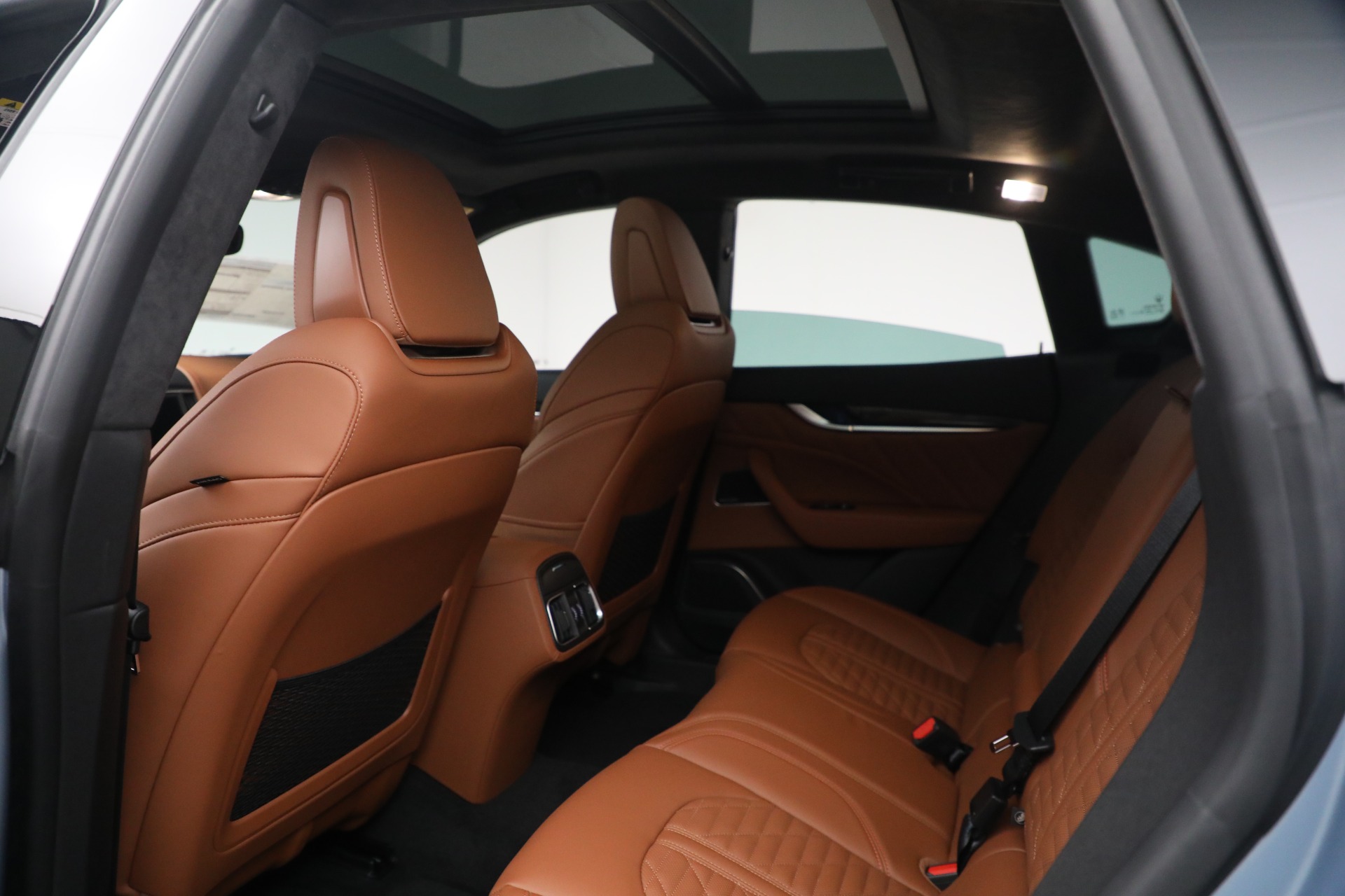 New-2023-Maserati-Levante-F-Tributo